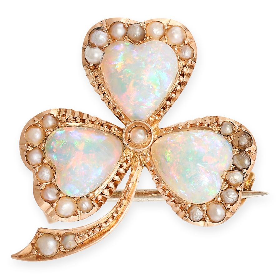 Null AN ANTIQUE OPAL AND PEARL SHAMROCK BROOCH, 19TH CENTURY in yellow gold, des&hellip;