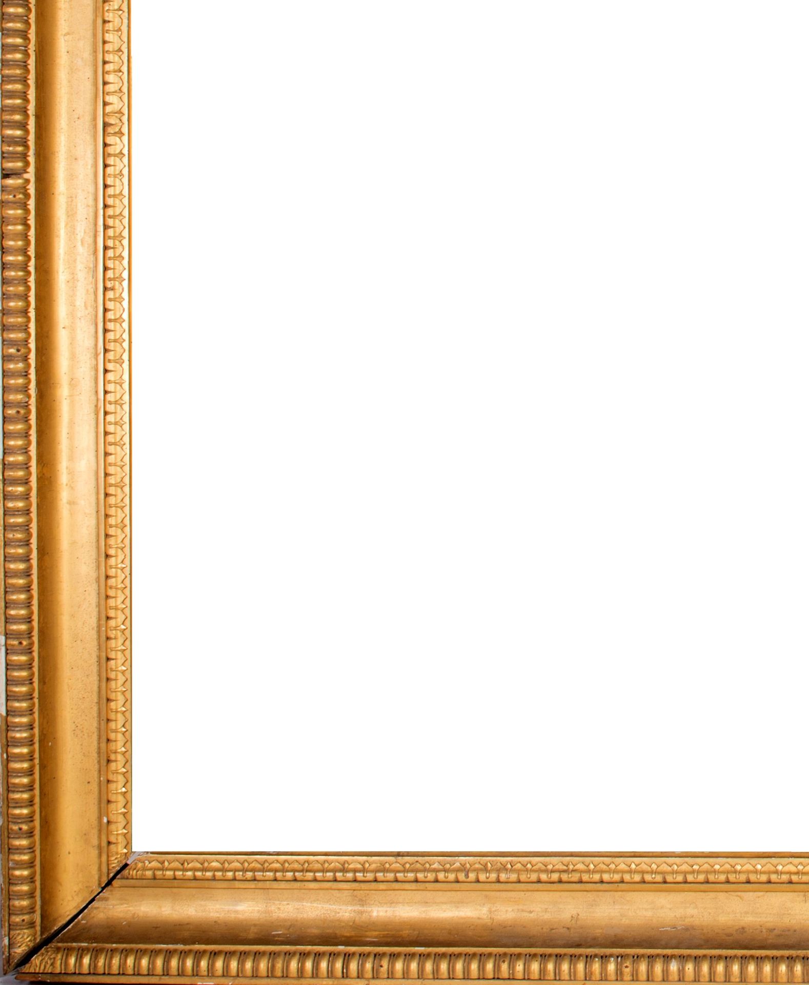 Large frame in gilded wood, 19th century 凹面带和窗台与雕刻的卵形相交。