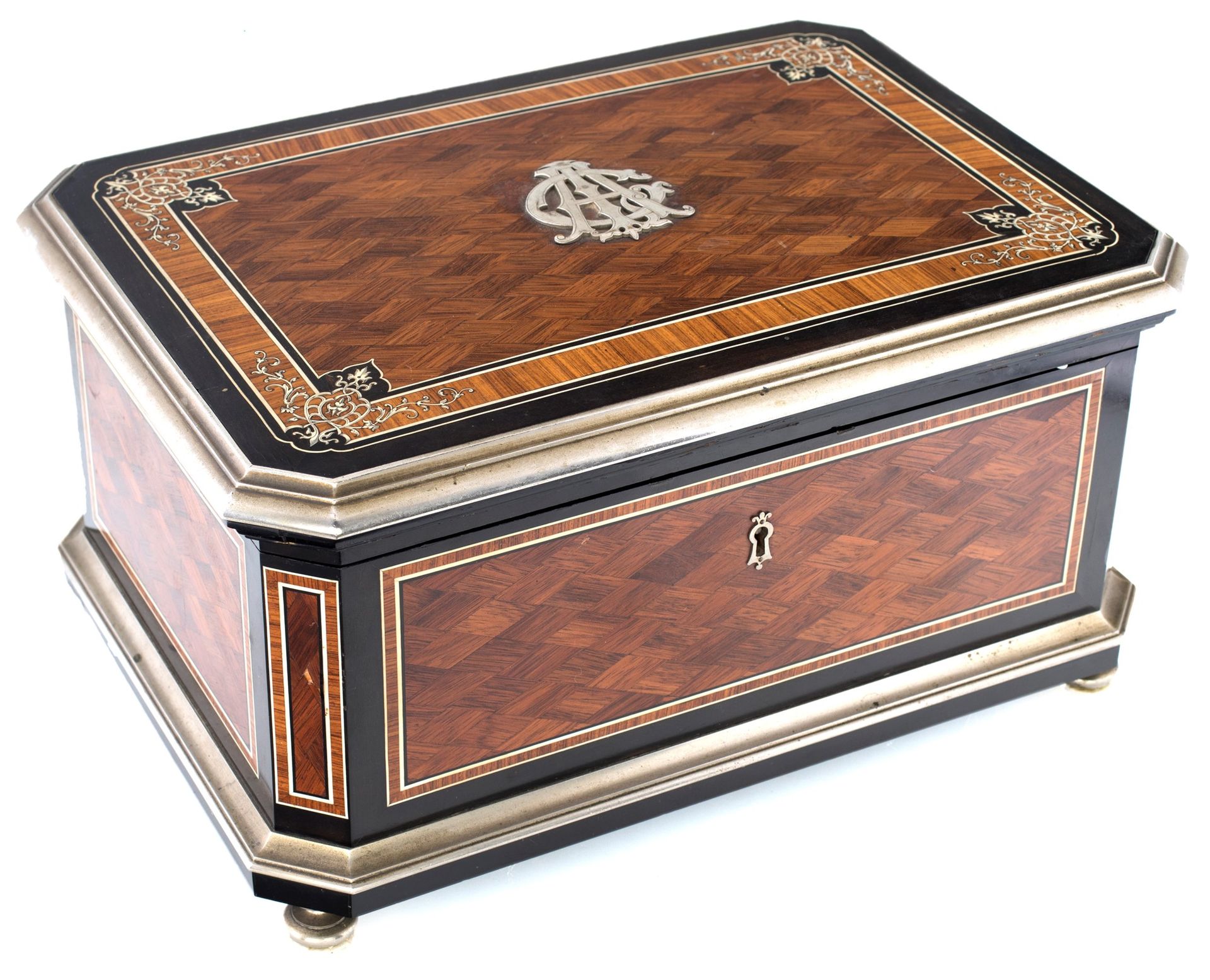 Box in wood and silver quadratische Form mit geometrischen Marqueterie-Tafeln, d&hellip;