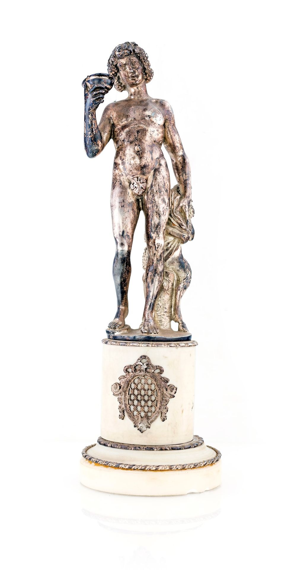 Silver-plated bronze group, late 19th century 描绘了巴克斯和一个小萨提尔的侧面，灵感来自于米开朗基罗保存在佛罗伦萨&hellip;