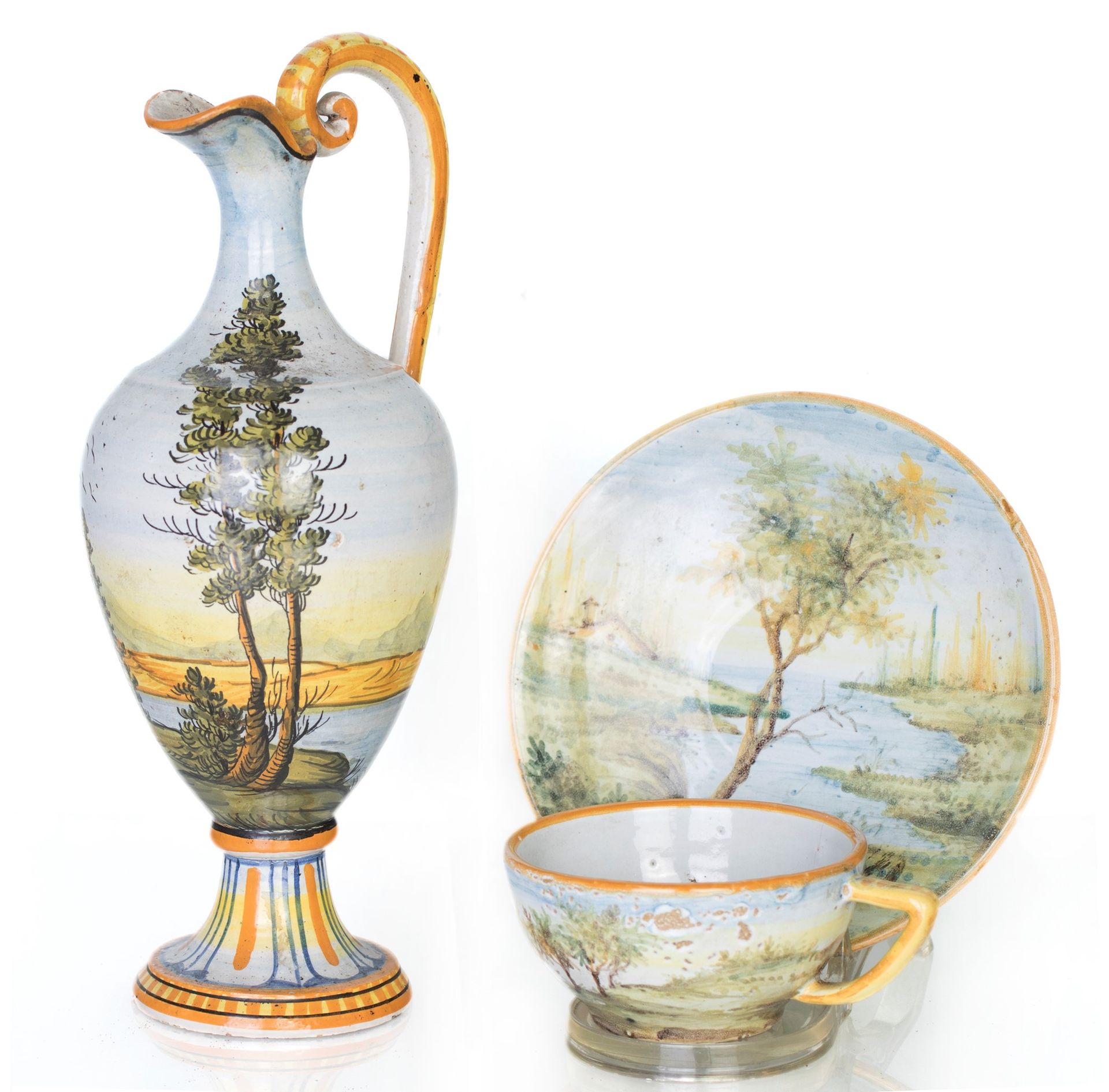Castelli ceramic jug and cup with saucer 饰以制造过程中特有色调的风景画
