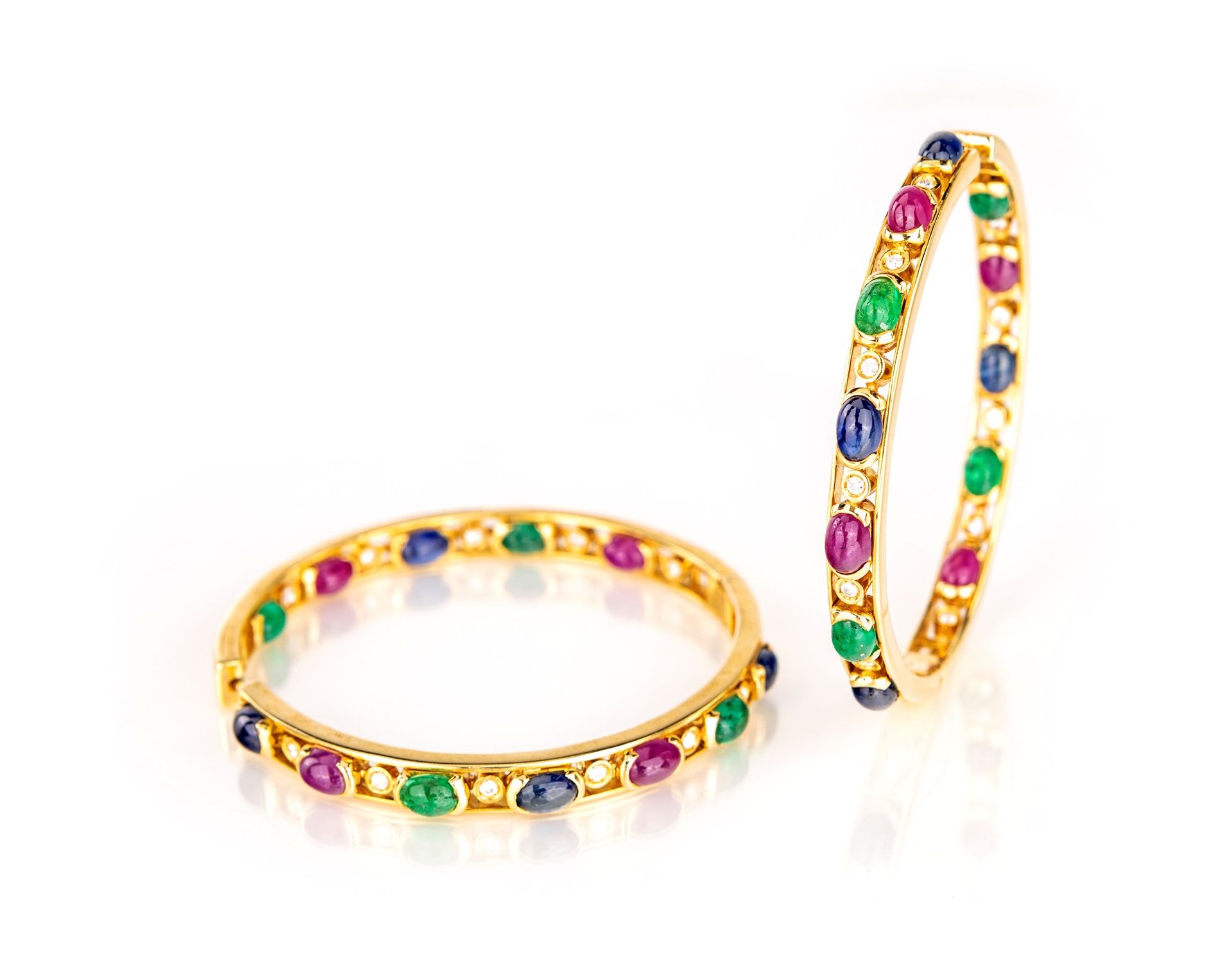 Brilliant gold circle earrings, emeralds, sapphires, rubies Brilliant gold circl&hellip;