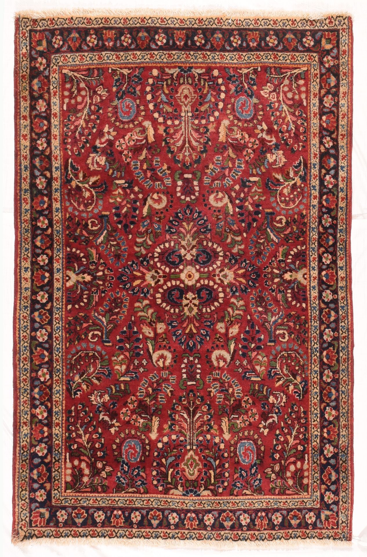 Null Sarouk地毯，3'4'' x 5'0'' 。