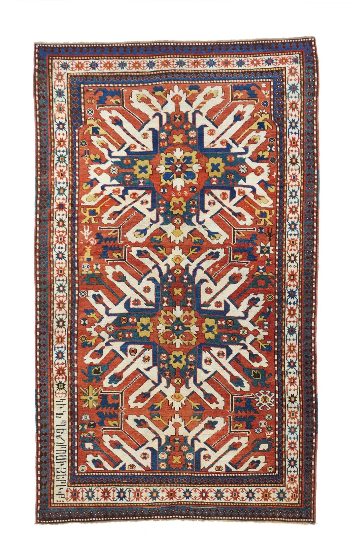 Null 古董鹰卡扎克地毯，4'8" x 8'3" ( 1.42 x 2.51 M )