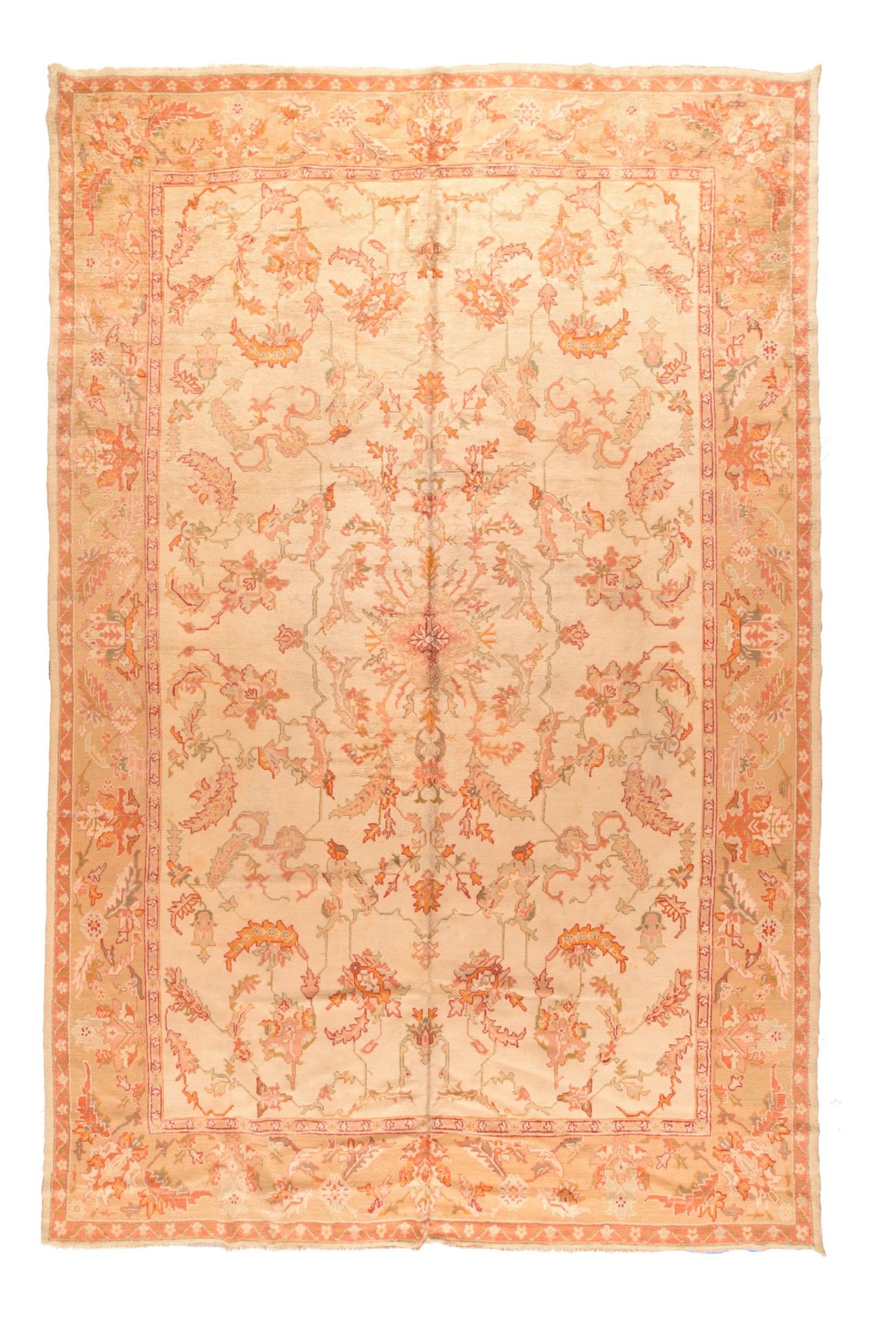 Null 古董乌沙克地毯，9'5'' x 15'9'' ( 2.87 x 4.80 M )