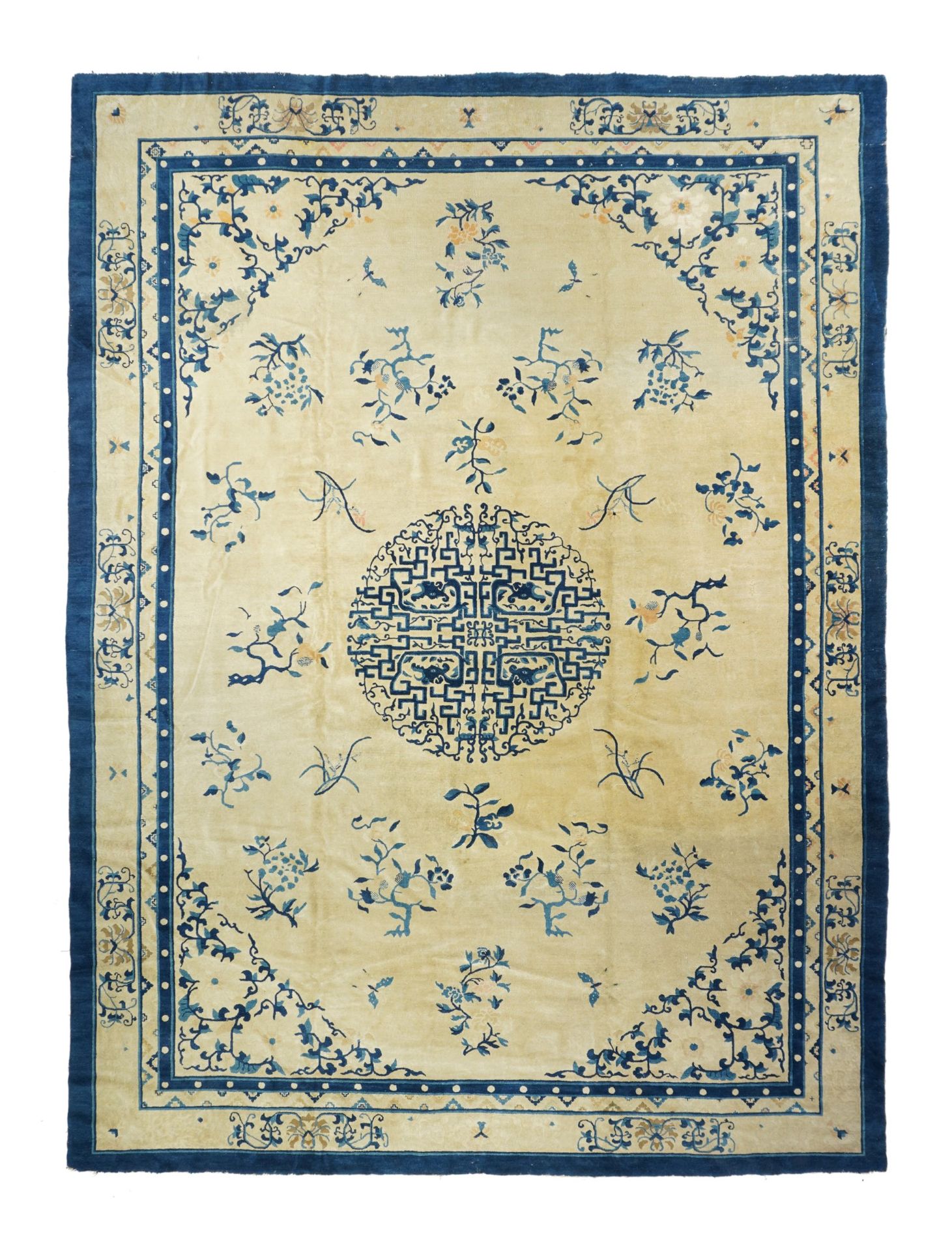 Null 古董北京中国地毯，8'10" x 11'11" ( 2.69 x 3.63 M )