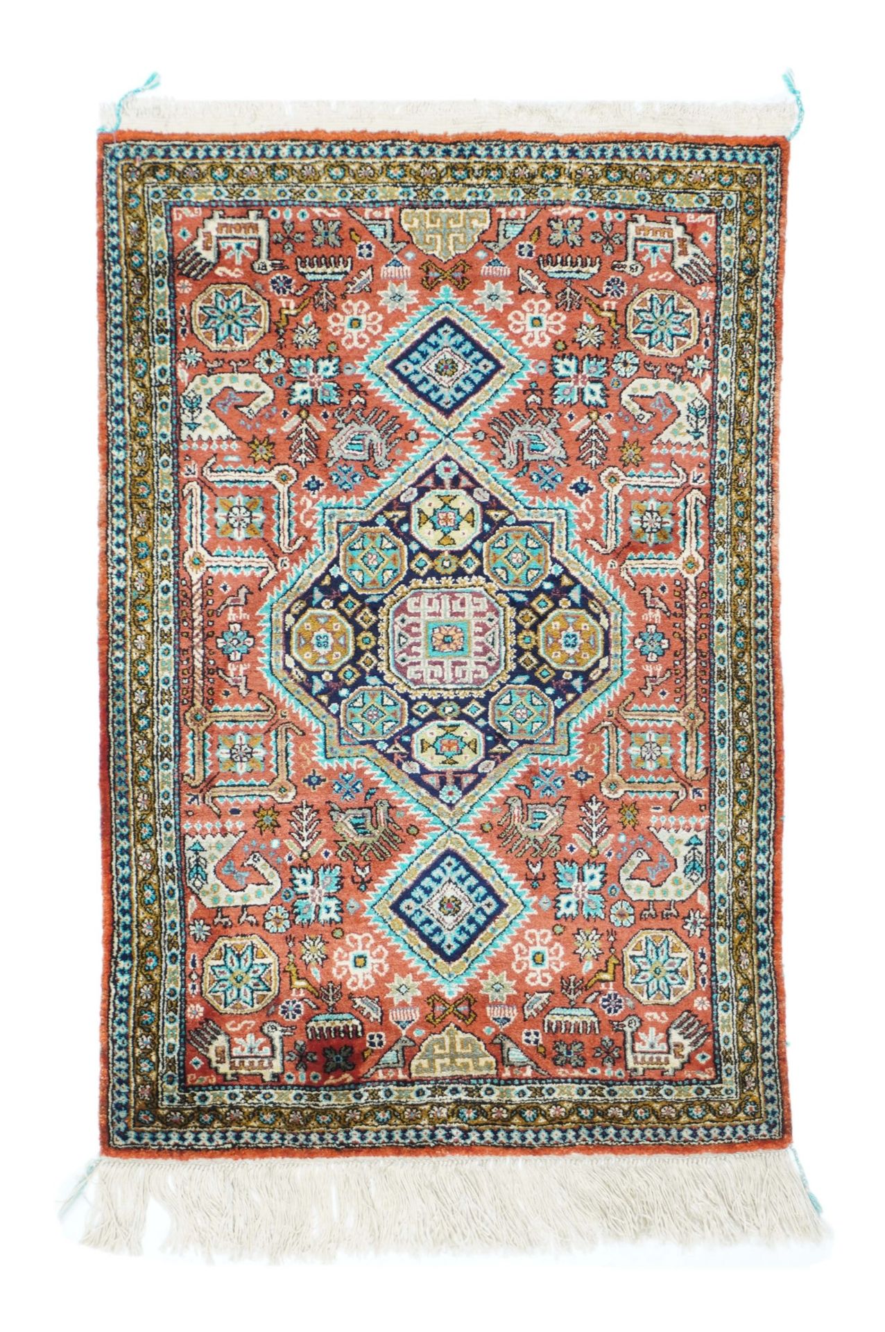Null 库姆丝绸地毯，1'10 x 2'10 ( 0.56 x 0.86 M )