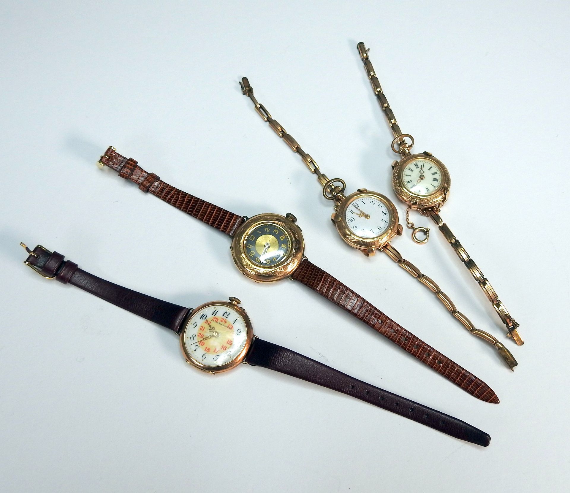 Konvolut von vierTaschenuhren El convoluto consta de 4 relojes de bolsillo reela&hellip;