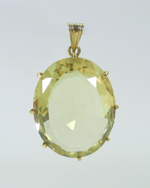 Großer Citrin-Anhänger 18 K yellow gold, stamped. Main stone of approx. 60 ct. H&hellip;