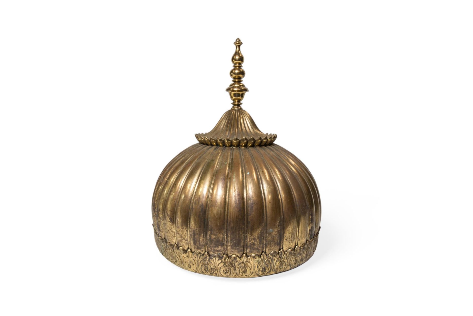 Null A BRASS MUGHAL STYLE DOME, POSSIBLY A BED CANOPY, 20TH CENTURY. 47cms high
