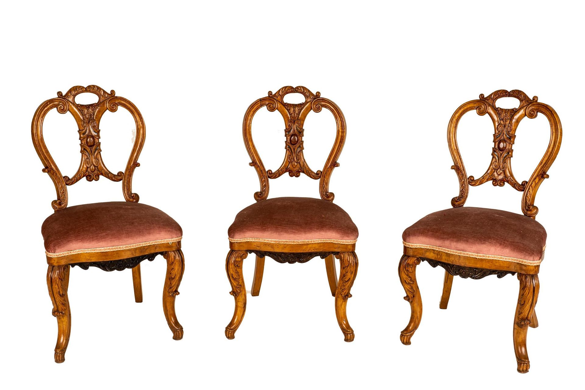 Null Quattro sedie


fine XIX secolo


in mogano intagliato


h cm 90


una da r&hellip;