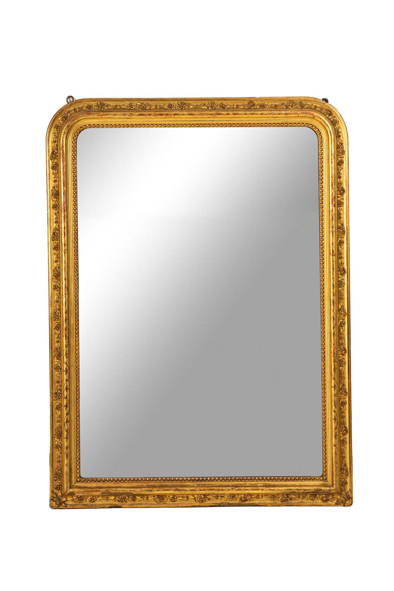 Null 大型镜柜


19世纪下半叶


雕刻和镀金的木材


148x110厘米