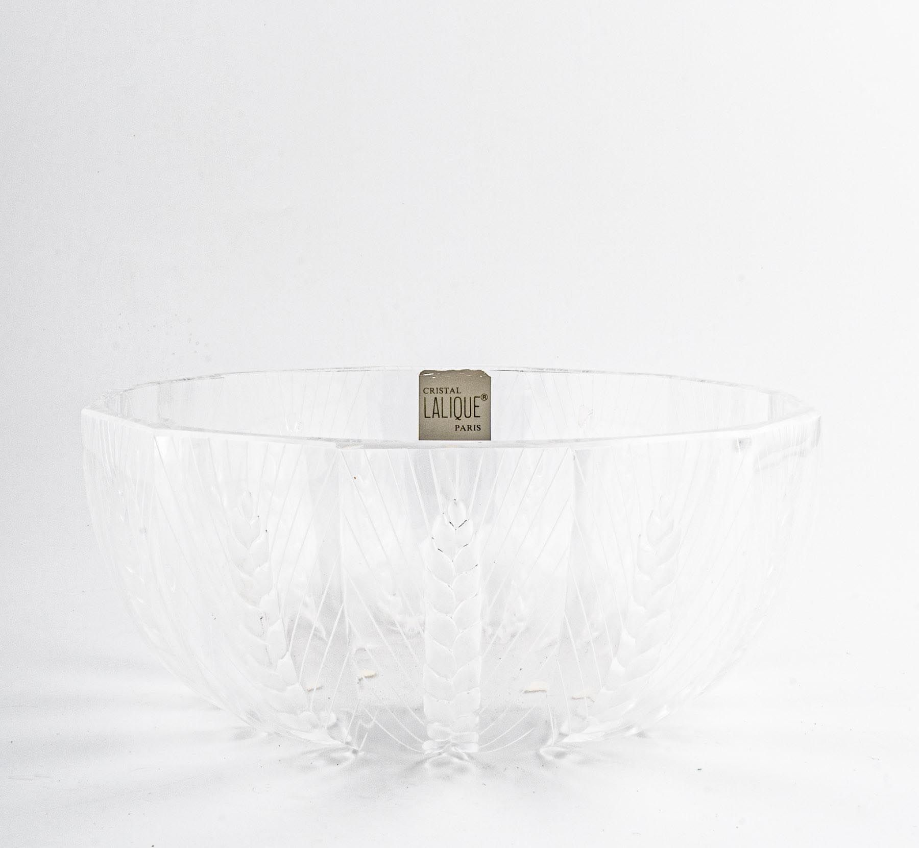 Null Bol en cristal Lalique avec décoration d'épis de maïs 

France années 1960 &hellip;