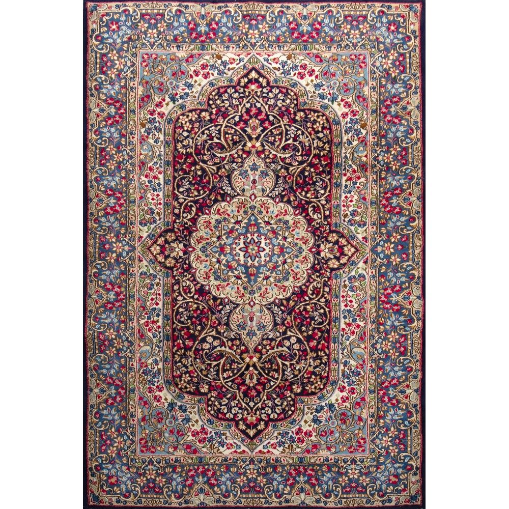 TAPPETO KERMAN 克尔曼地毯

经线和纬线为棉，绒线为羊毛。波斯20世纪。



297 x 195 厘米。