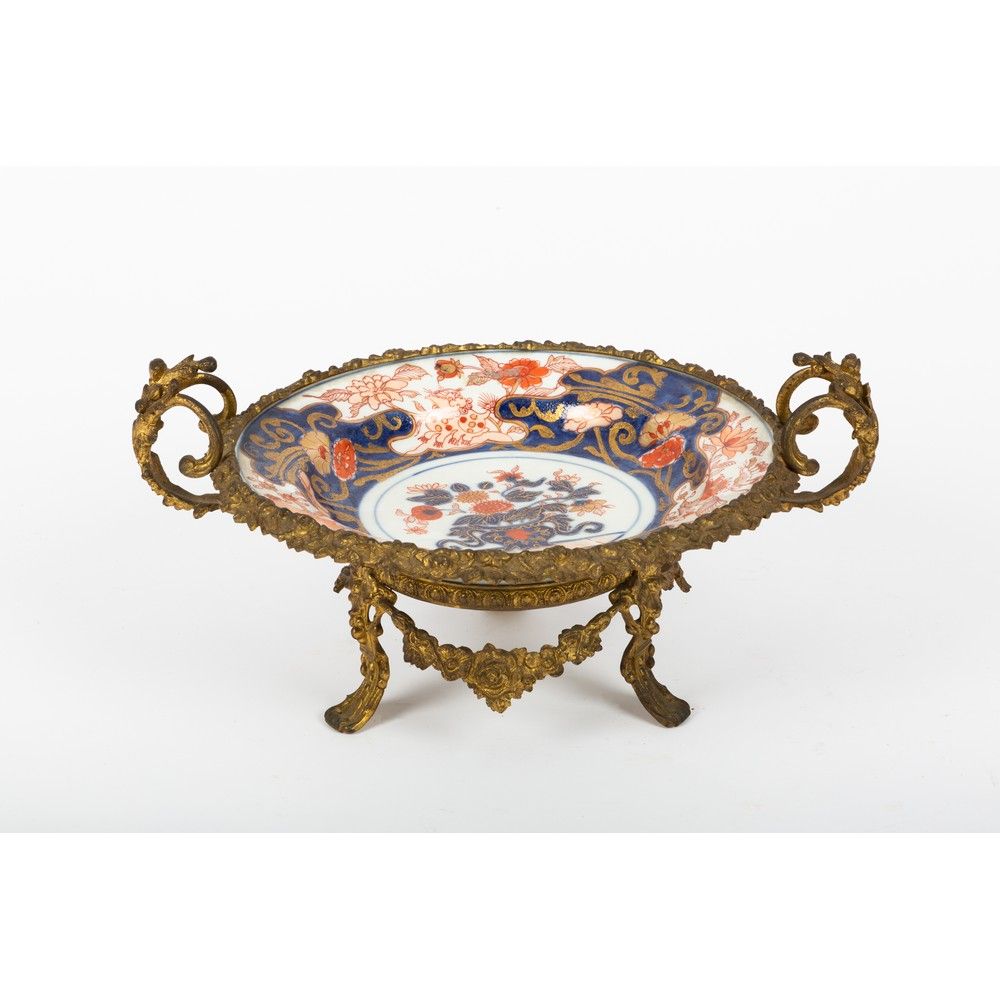 ALZATA in porcellana TABLE en porcelaine décorée avec base française en bronze d&hellip;