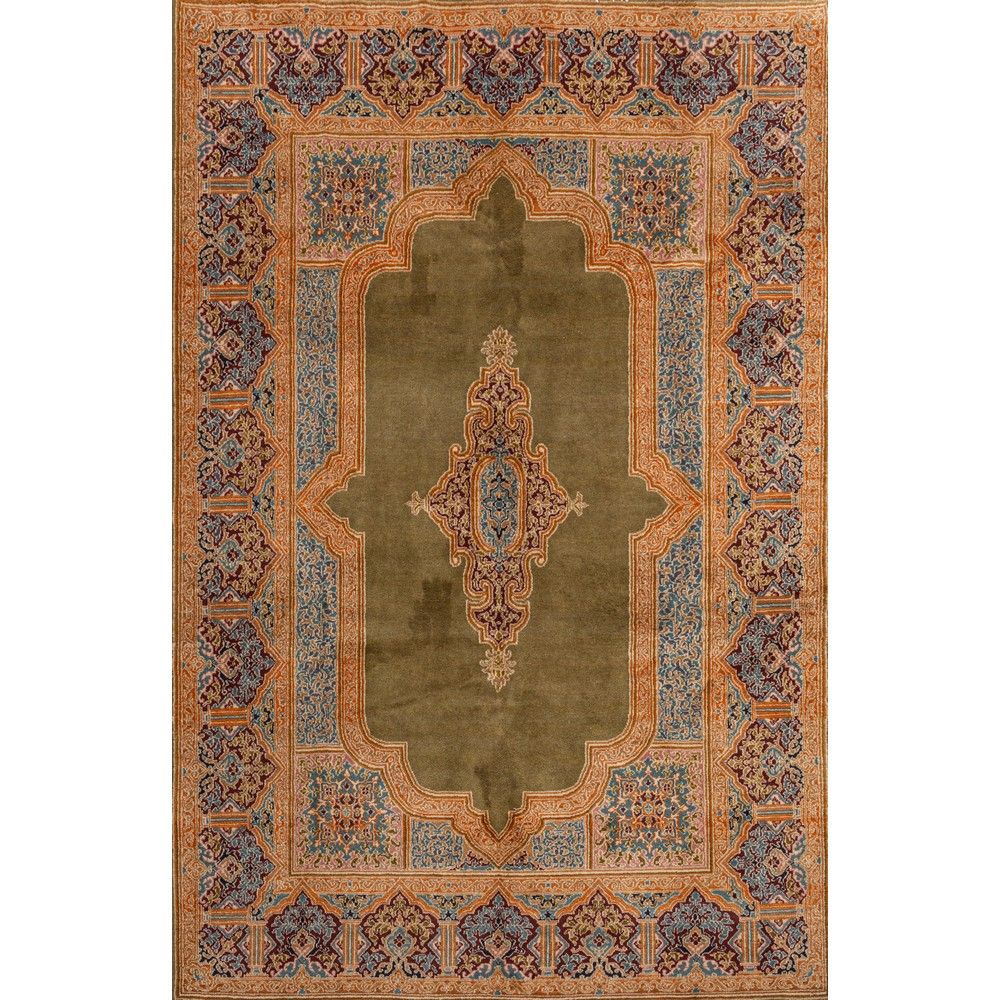 TAPPETO KERMAN GAB KORANI 克尔曼-加布-科拉尼地毯

经线和纬线为棉，绒线为羊毛。波斯20世纪。



300 x 204厘米。