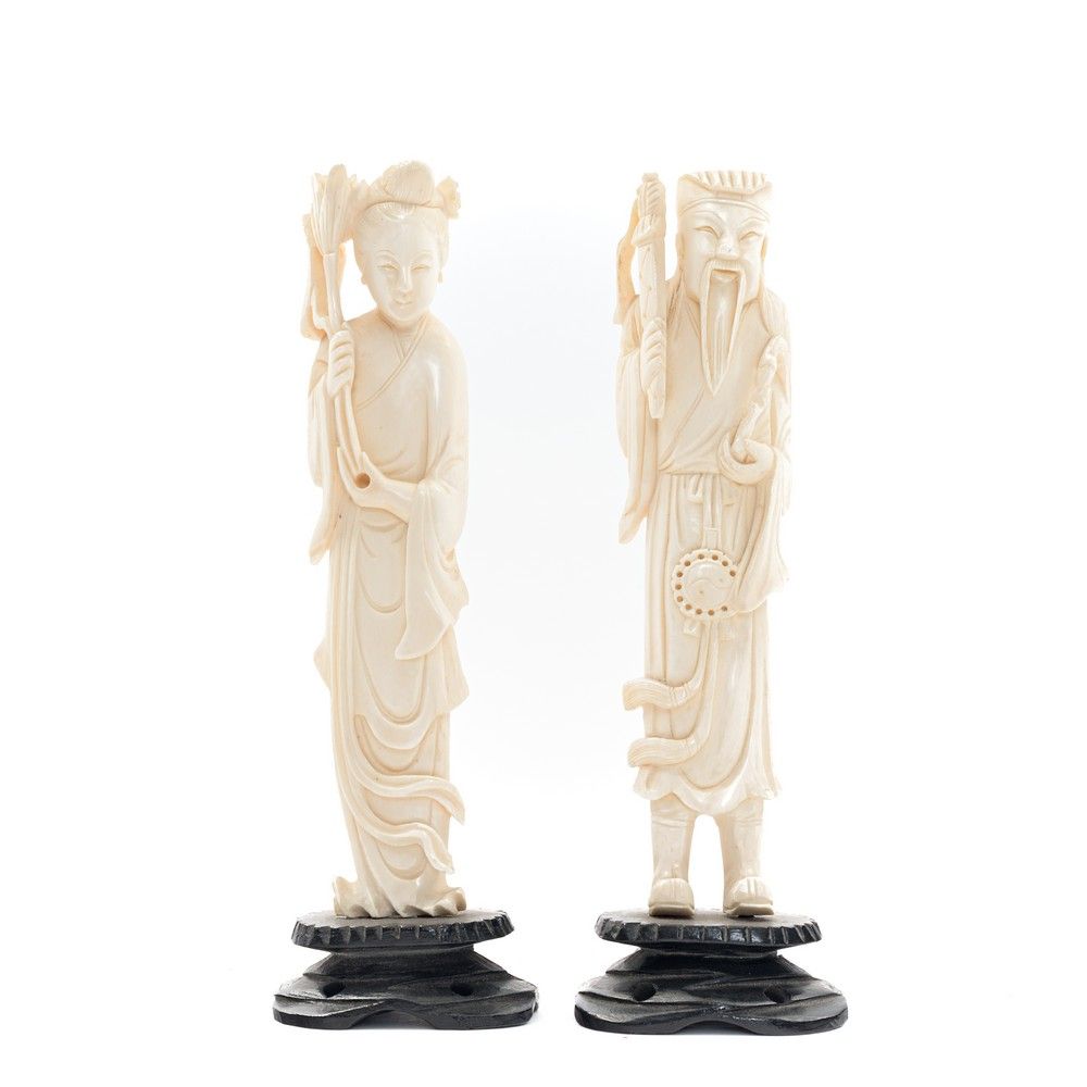 DUE SCULTURE in avorio TWO ivory SCULPTURES depicting "Wise man" and "Geisha". C&hellip;