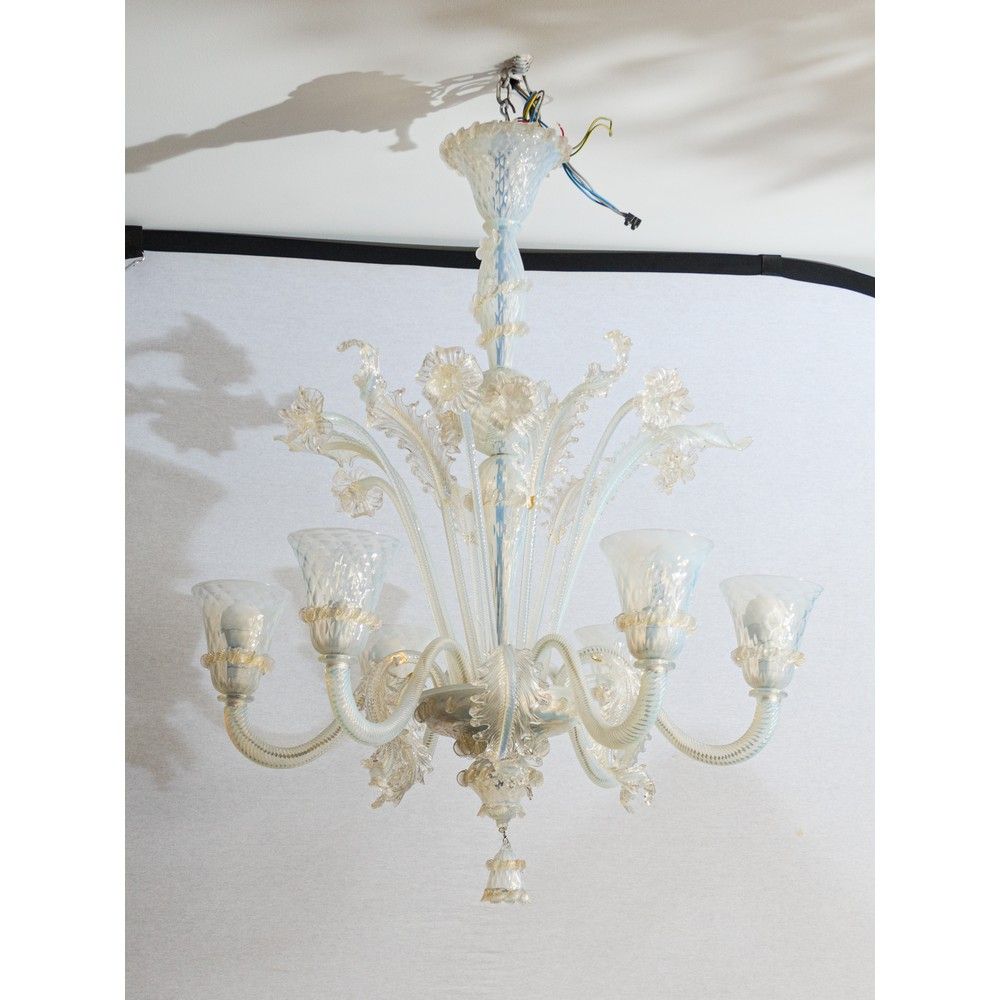 Lampadario in vetro di murano Murano glass LAMP with six lights in shades of mil&hellip;