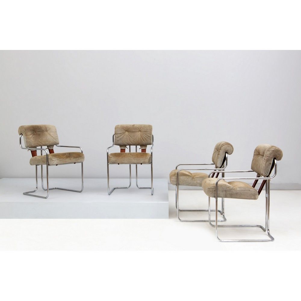 GUIDO FALESCHINI, Quattro sedie modello “Tucroma” Guido Faleschini



生产Marian，意&hellip;