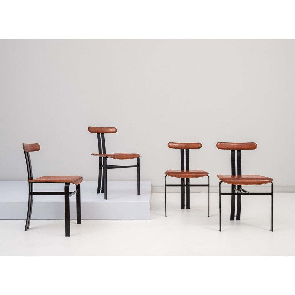 PIERRE CARDIN (Attr.Le), Quattro sedie in metallo 
皮埃尔-卡丹 (演员)





生产Roche Bobo&hellip;