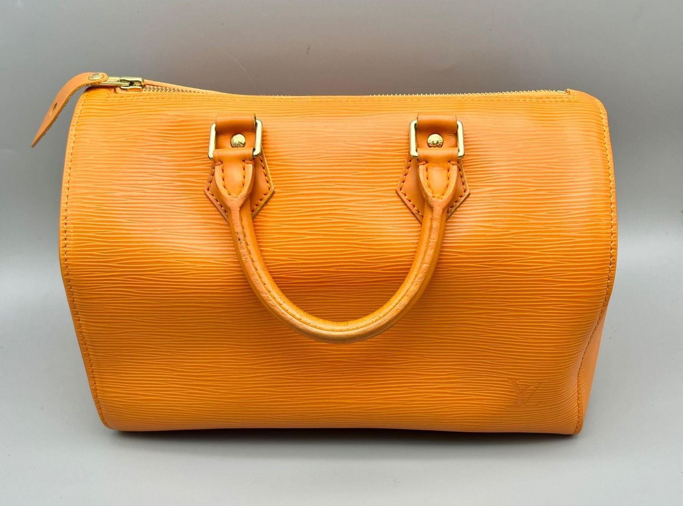 Null Una borsa Louis Vuitton Mandarin Epi in pelle Speedy. Doppi manici con cern&hellip;