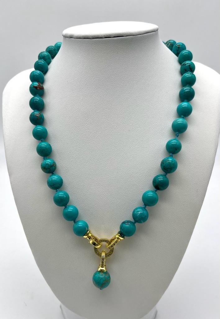 Null Collier de perles turquoises avec pendentif suspendu. Perles de 10 mm. Coll&hellip;