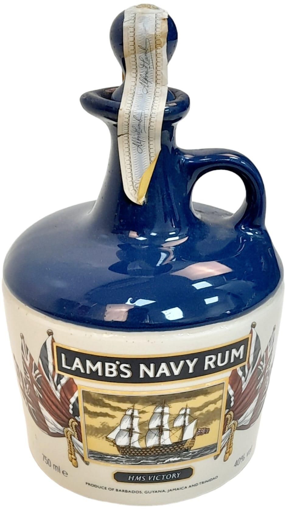 Null Bouteille/flacon de rhum Lambs Navy à l'effigie du HMS Victory, en poterie &hellip;