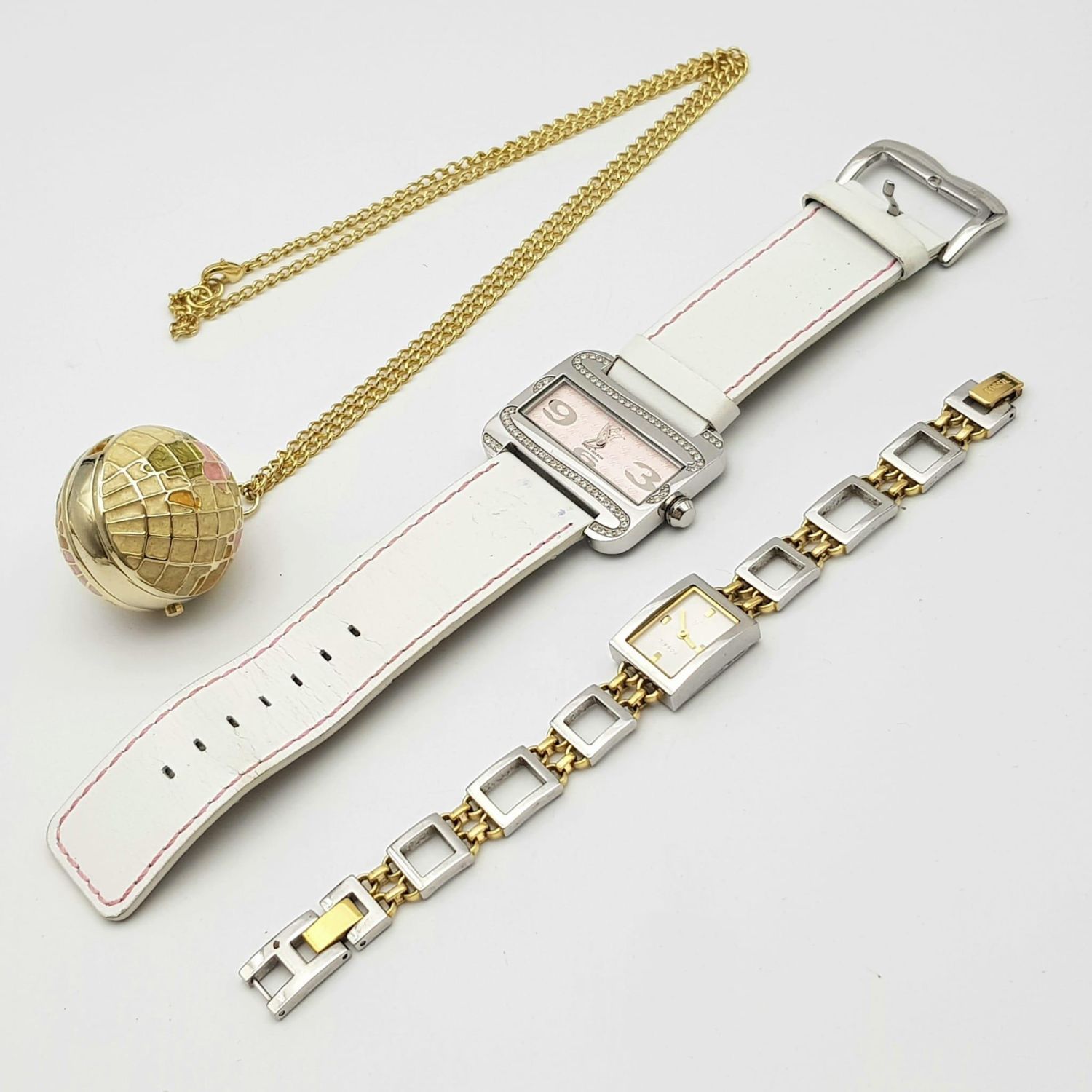 Null Trois montres à quartz pour dames de styles différents. Fossil, Paris Hilto&hellip;