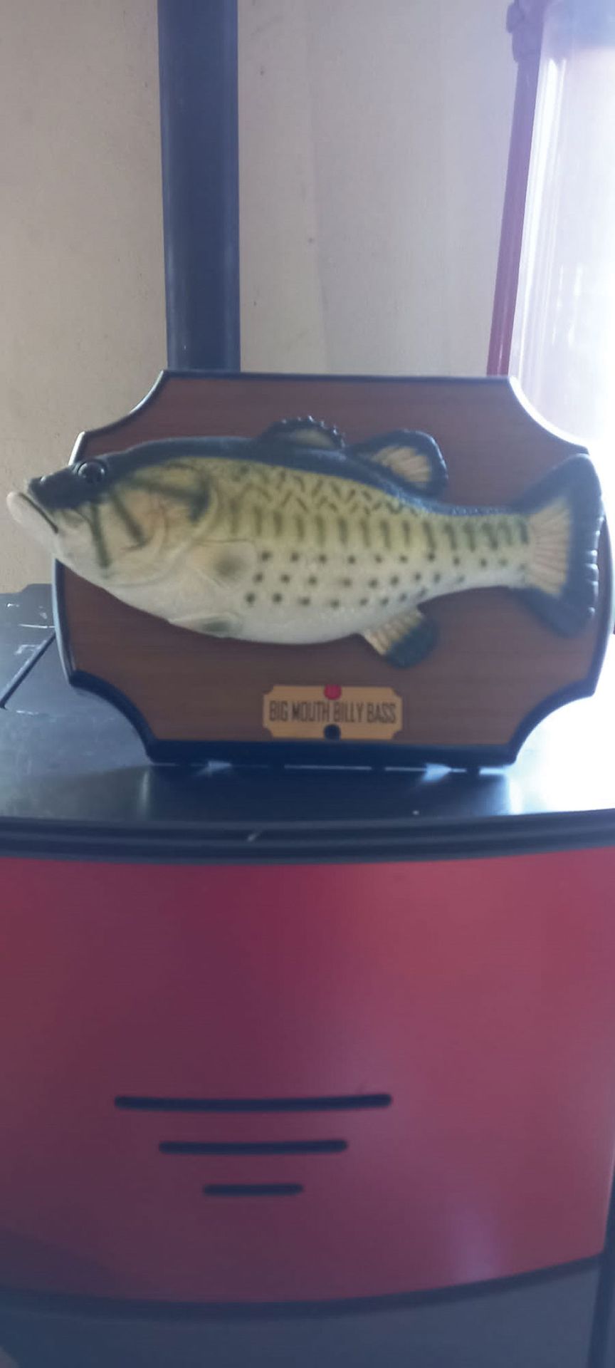 Big Mouth Billy Bass est un poisson chantant fabriqué pa…