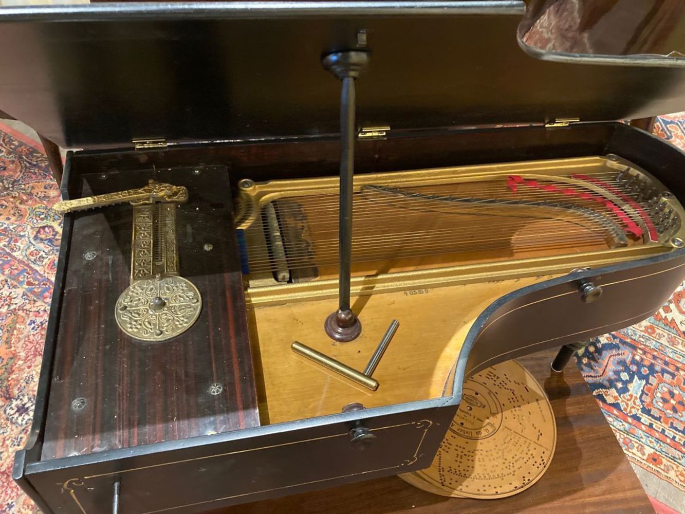 Orpheus 24-note Mechanical Zither No. 18 Orpheus 24音机械古筝No.18，约1904年。奥菲斯使用直径33厘米&hellip;