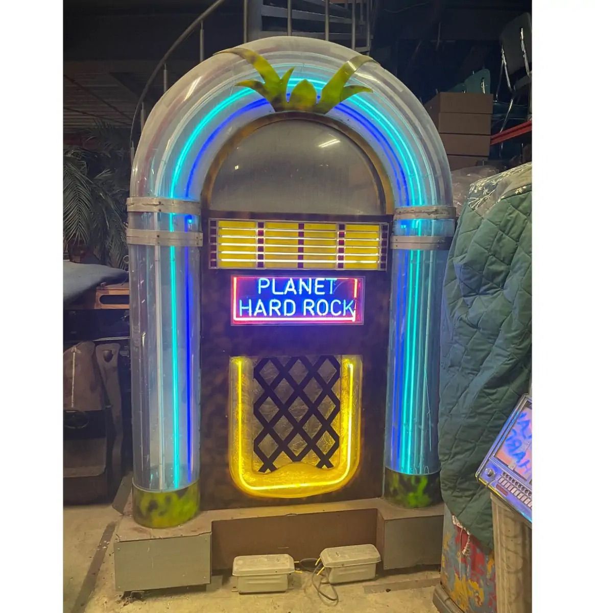 Gigantic 2,5m "Hard Rock Cafe" Jukebox Decor with Neon Lights Questo gigantesco &hellip;