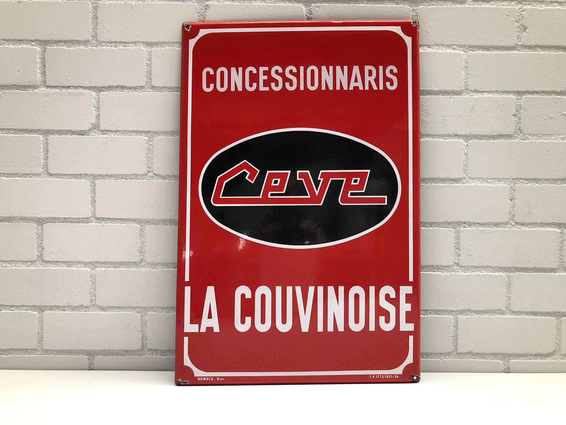 Belgian Enamel sign "Ceve la Couvinoise" 来自Ceve la Couvinoise的比利时珐琅标志。一个漂亮的广告牌，状&hellip;