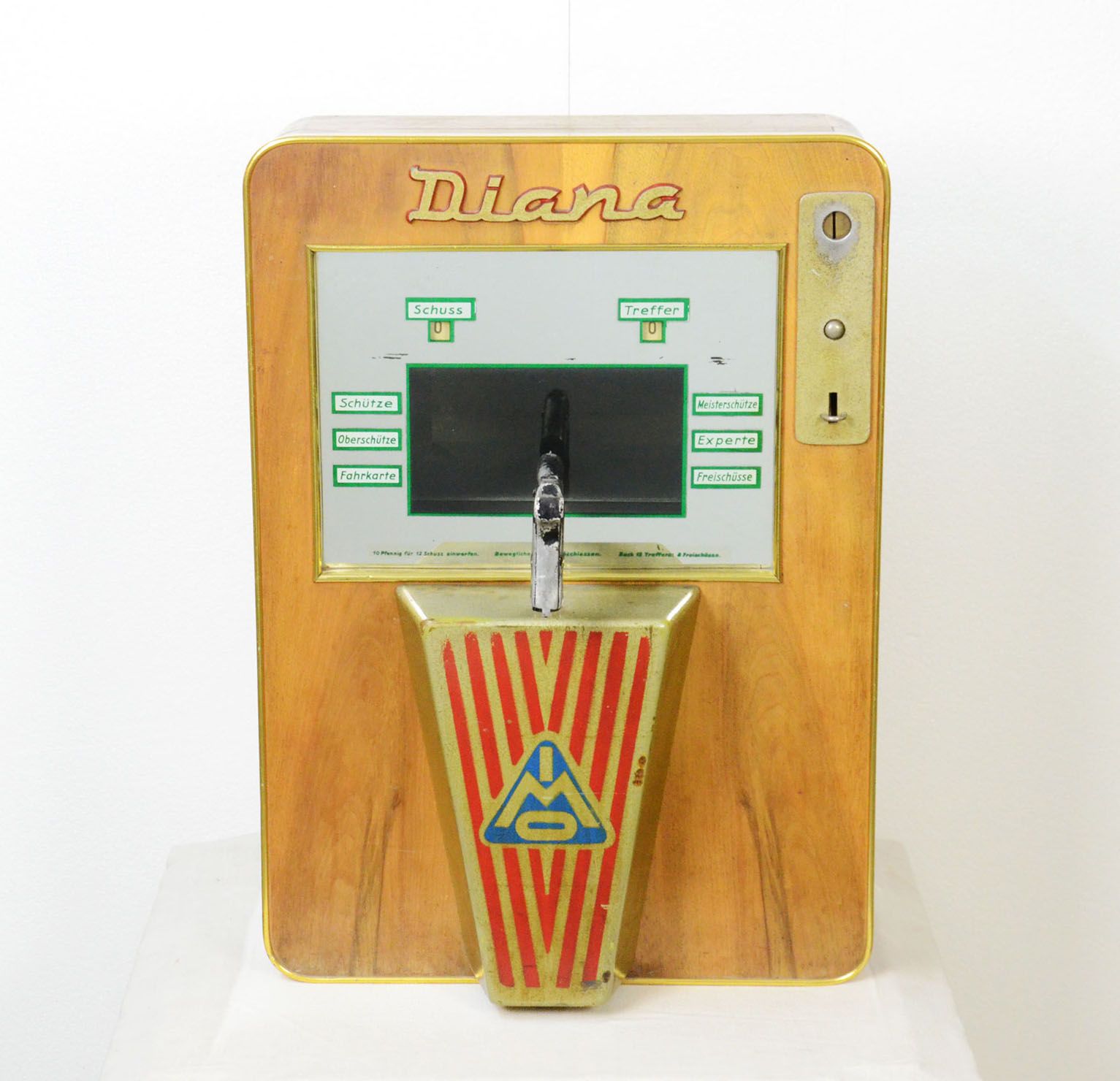 Rare 1957 IMO "Diana" Electro-Mechanical Shooting Arcade Game Raro gioco arcade &hellip;