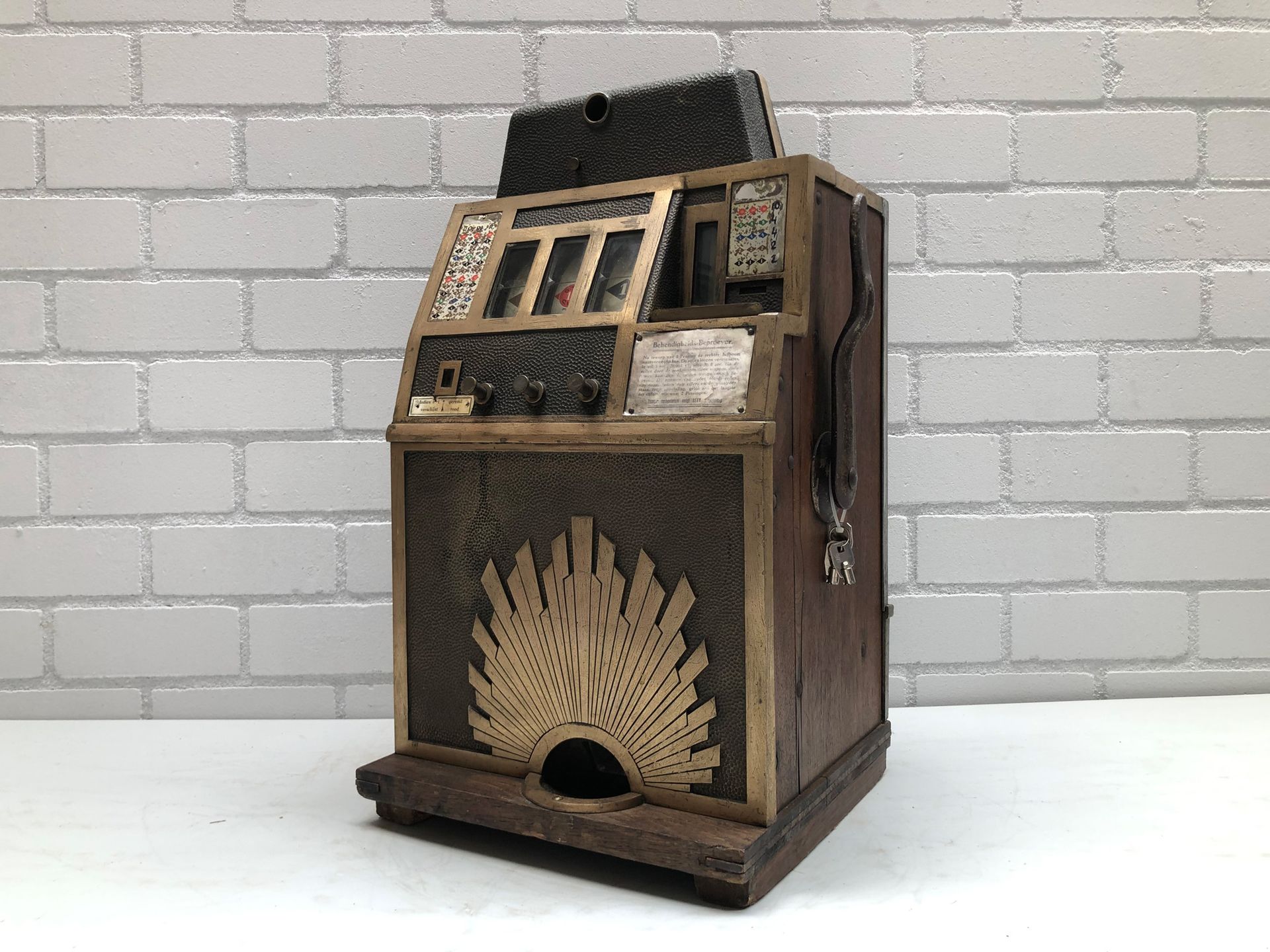 1934 Kegler & Bürk Slot Machine "Dirigent" Machine à sous "Dirigent" fabriquée p&hellip;