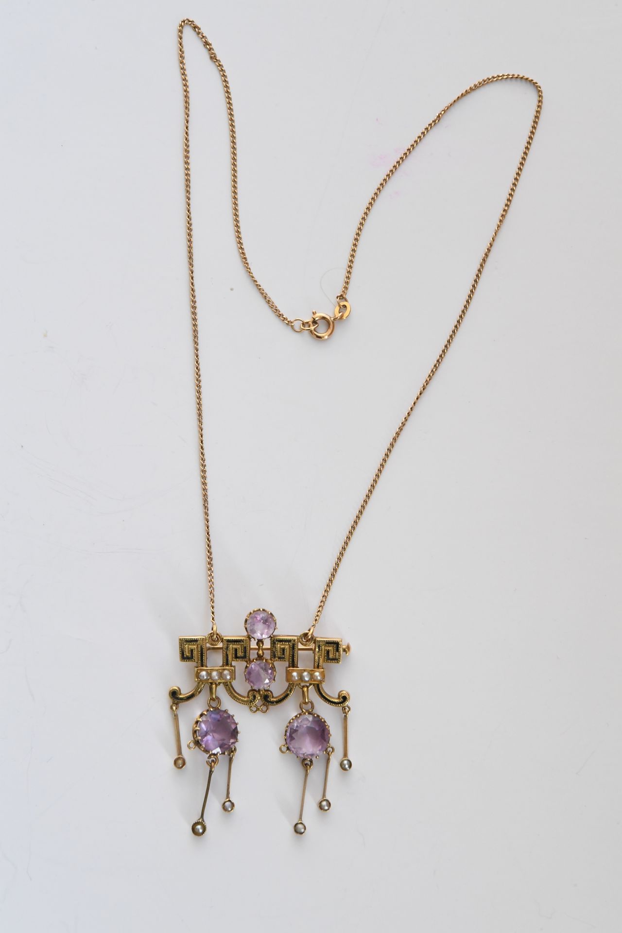 Null 拿破仑三世金项链/纺锤，紫水晶和珍珠。毛重：9.1克