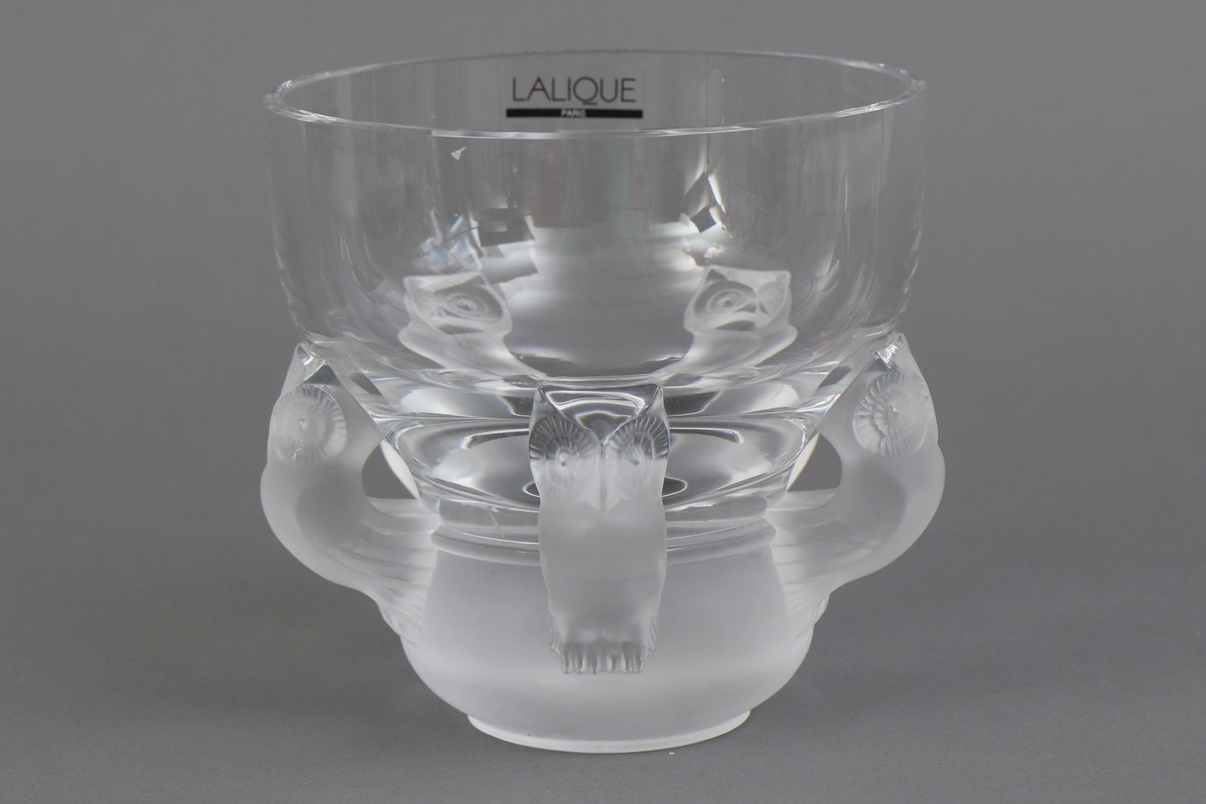LALIQUE (Paris) Glasschale LALIQUE (Paris) glass bowl, ¨Hiboux¨ (owl decor), col&hellip;