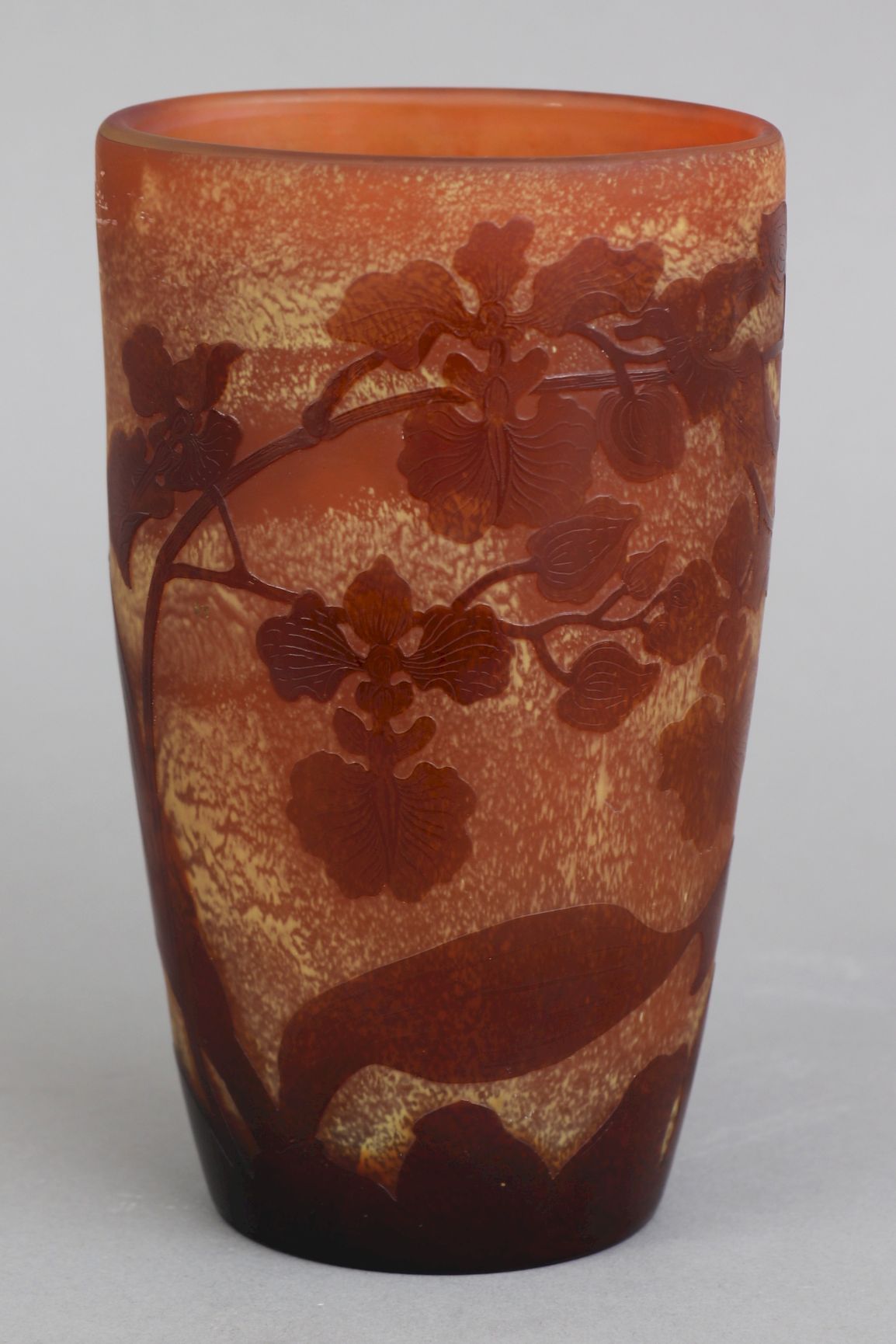 EMILE GALLÉ Glasvase des Art Nouveau EMILE GALLÉ Vase en verre Art Nouveau, corp&hellip;