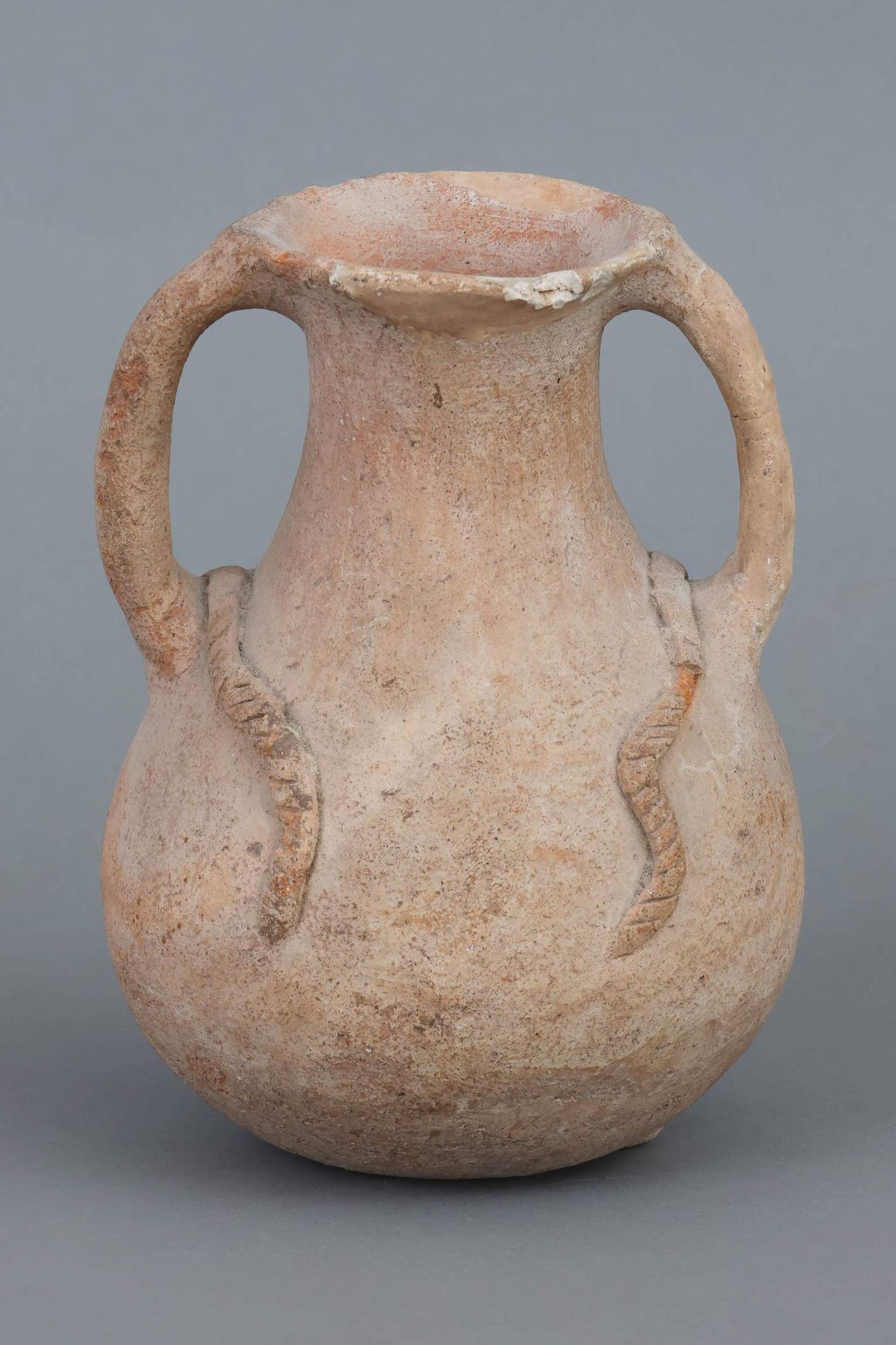 Null Antique probably Mesopotamian double-handled vessel - terracotta, deep-bell&hellip;