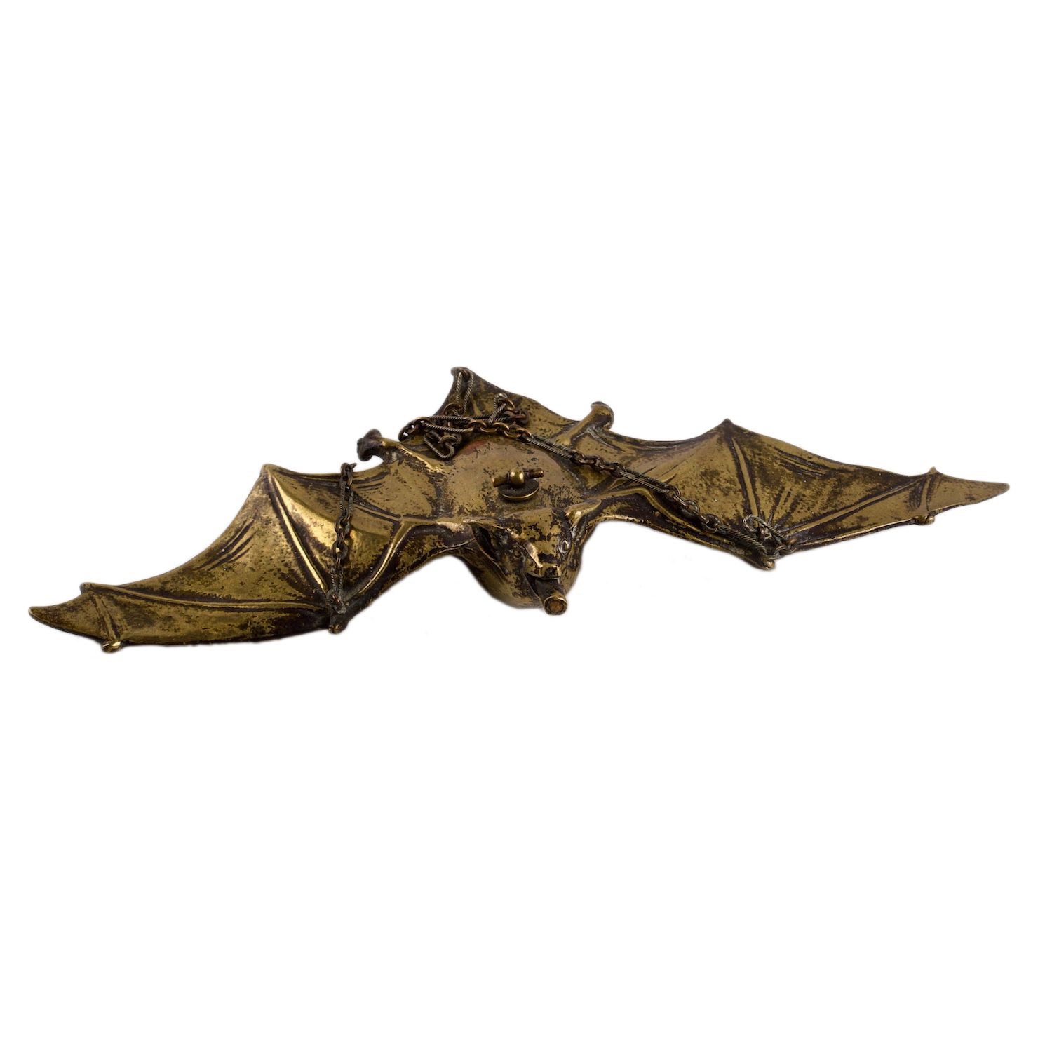 Null 蝙蝠形状的雪茄灯。青铜，镀金。俄罗斯，20世纪初。尺寸：21.5 x 9.5厘米。