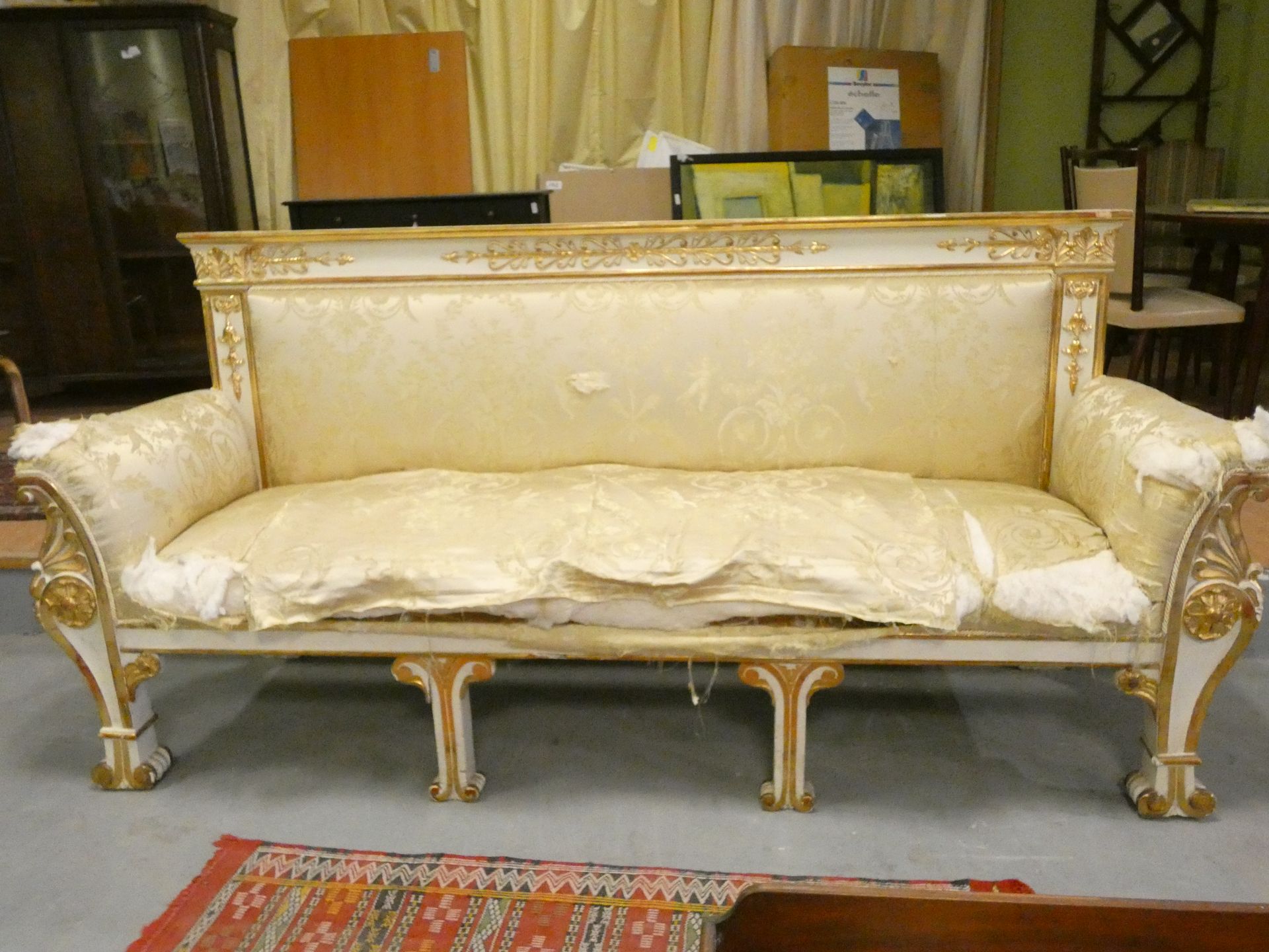 Null 
1 HOHENZOLLERN EMPIRE PERIOD BENCH

L208XH105XP65CM AS IS