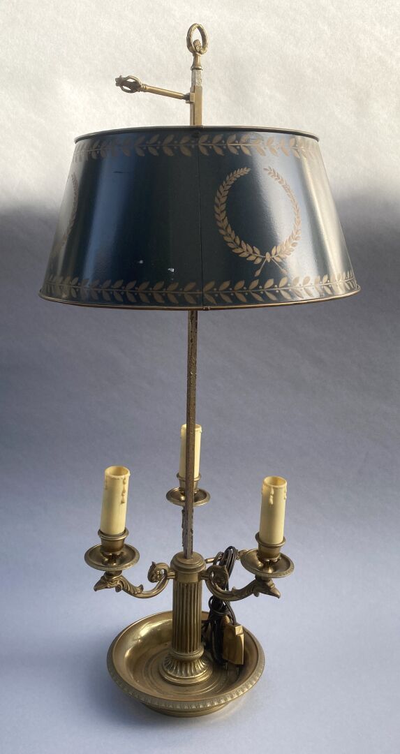 Null Lampe bouillotte en bronze et tôle laquée vert à trois bras de lumière term&hellip;