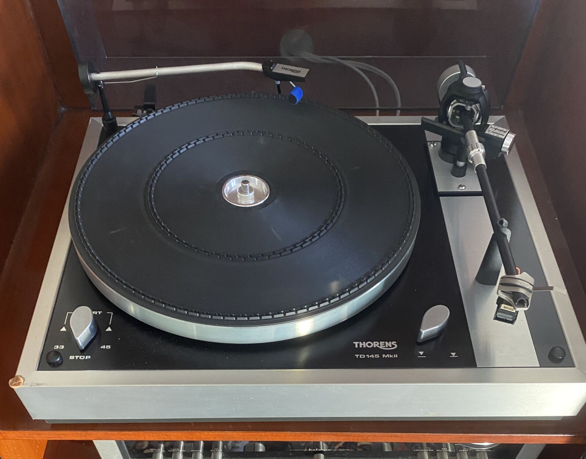 Null THORENS - TD 145 MKII vinyl turntable with SCHURE M95 ED cell.

Sold untest&hellip;