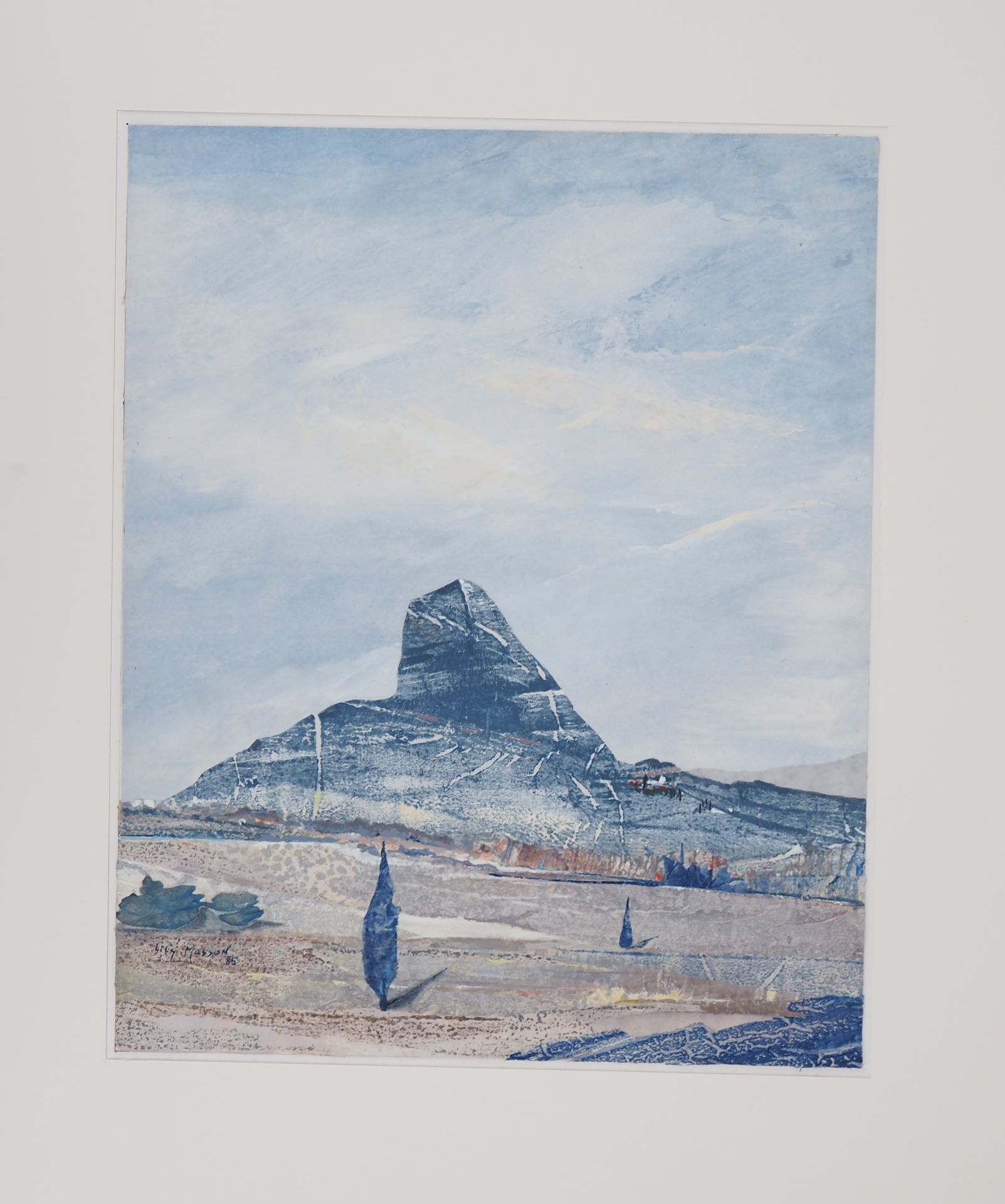 Lily Masson 莉莉-马森

山上的蓝色影子，1985年

原始的钢笔画和拼贴画

左下方有签名和日期

纸上65 x 50厘米，裱在纸板上

状况良好&hellip;