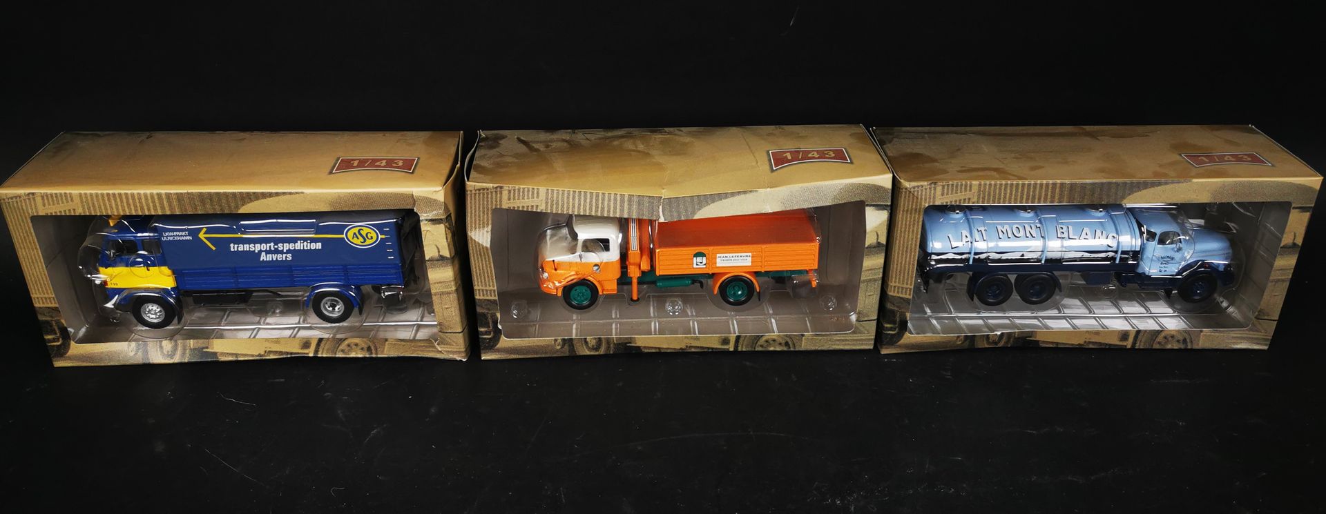 Null set of 3 trucks scale 1/43
