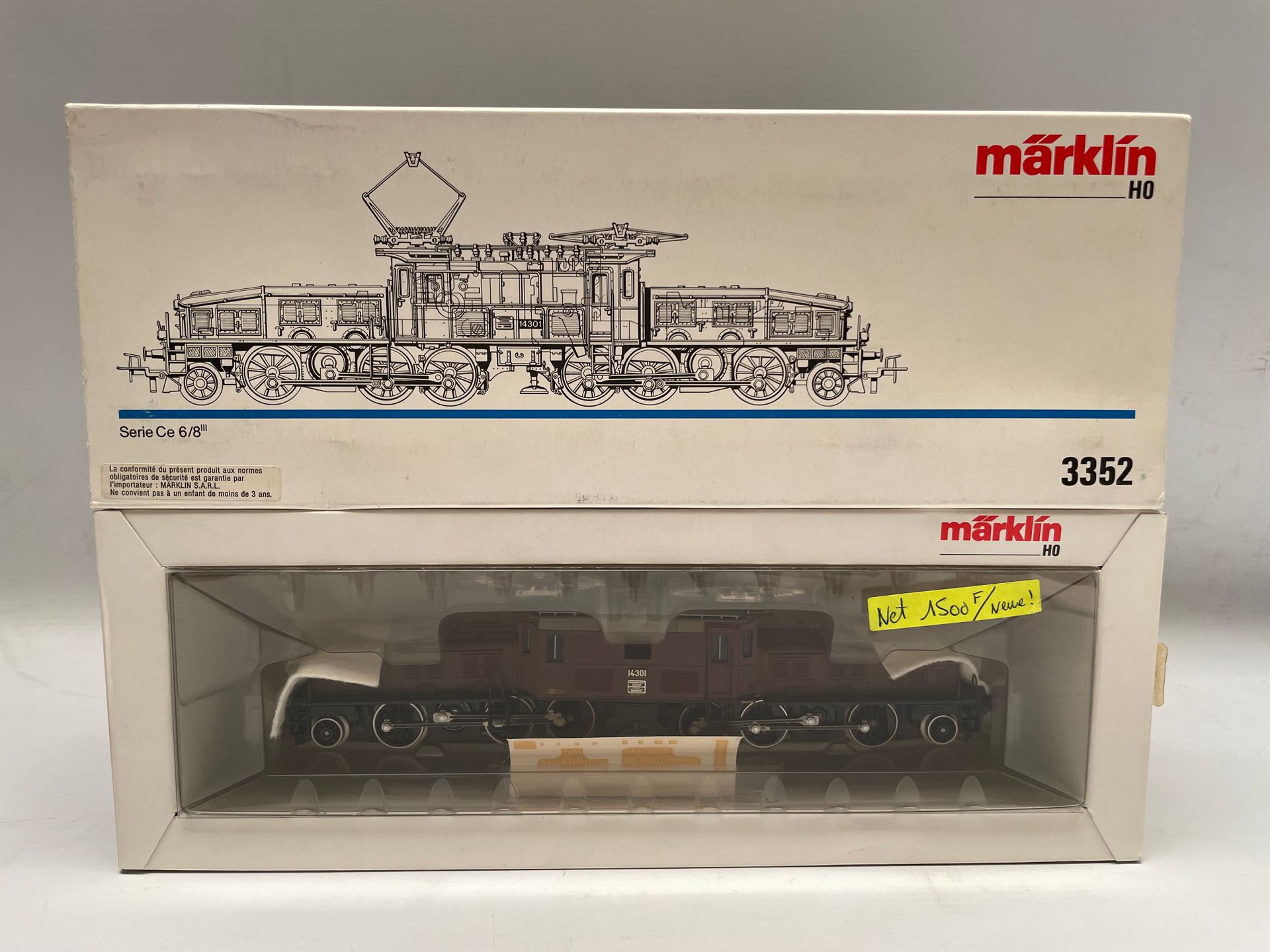 Null MARKLIN HO. 3352 Locomotora Cocodrilo. Totalmente nuevo y en caja.