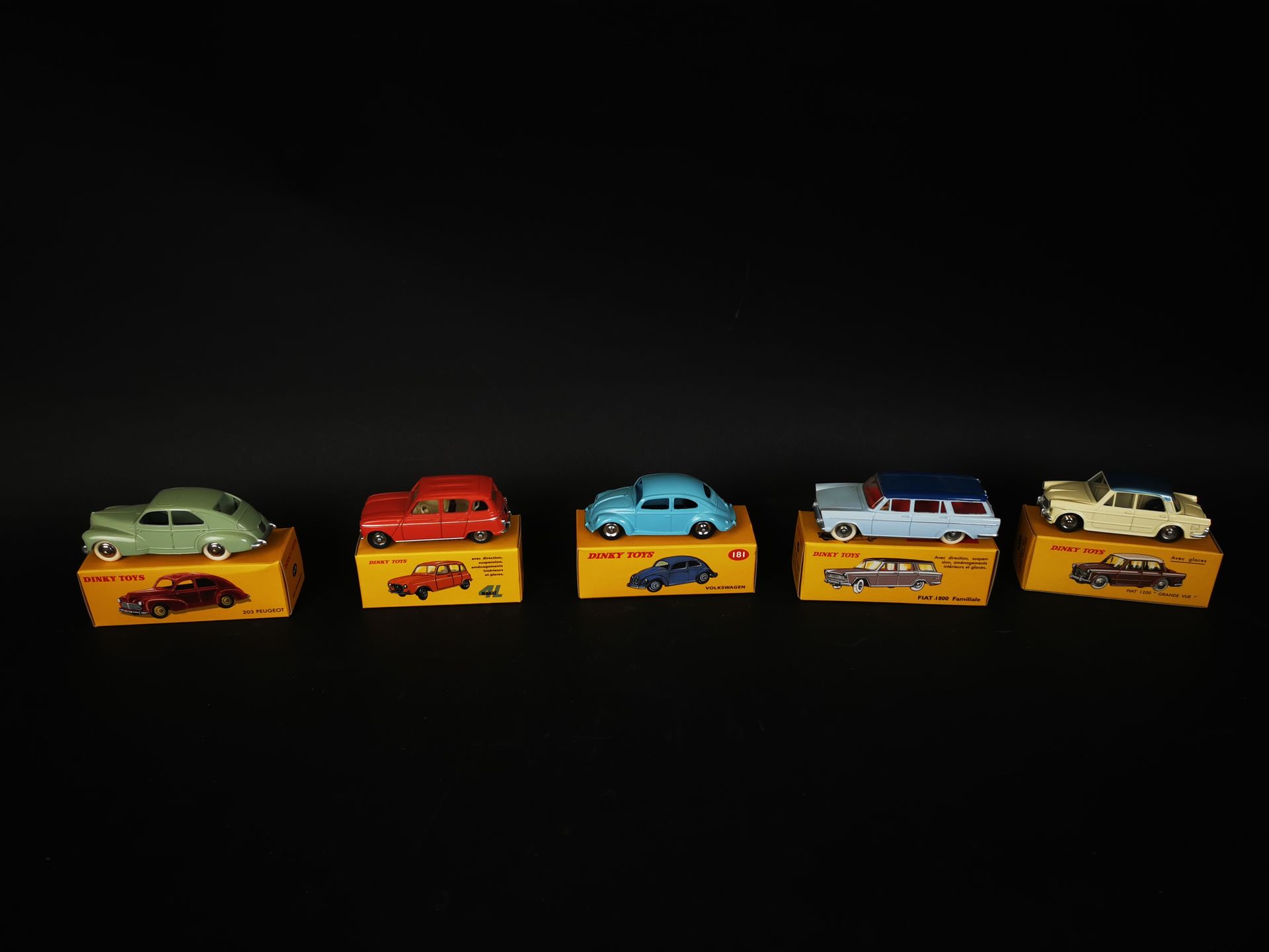 Null DINKI TOYS lot of 5 cars (PEUGEOT 203, REUNAULT 4L, FIAT 1800...) made in c&hellip;