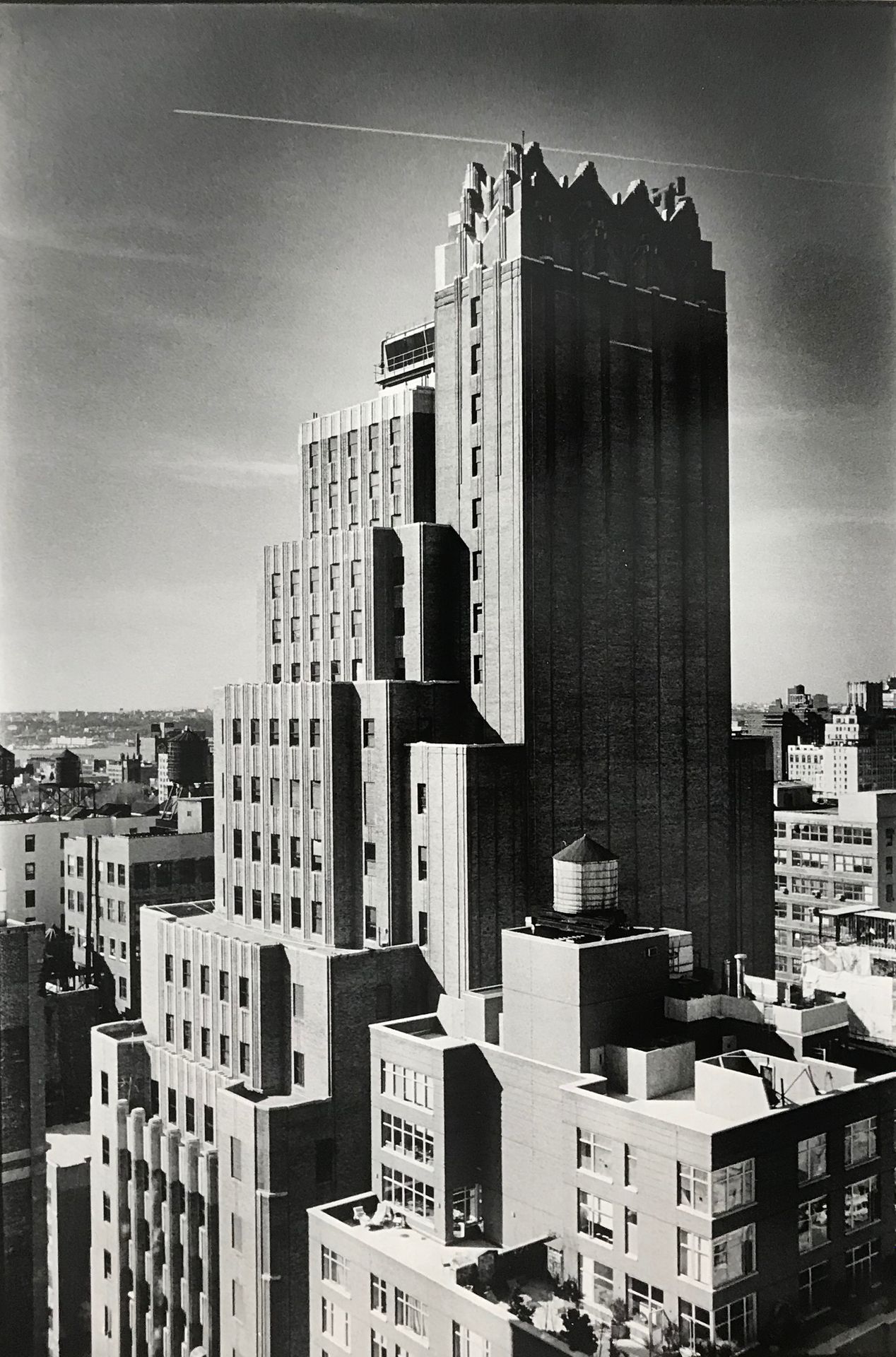MICHEL GINIES Michel GINIÈS

 纽约市，建筑, 2003

 

 银色印刷品

 有签名和编号的 - 2/15

 尺寸：40 x&hellip;