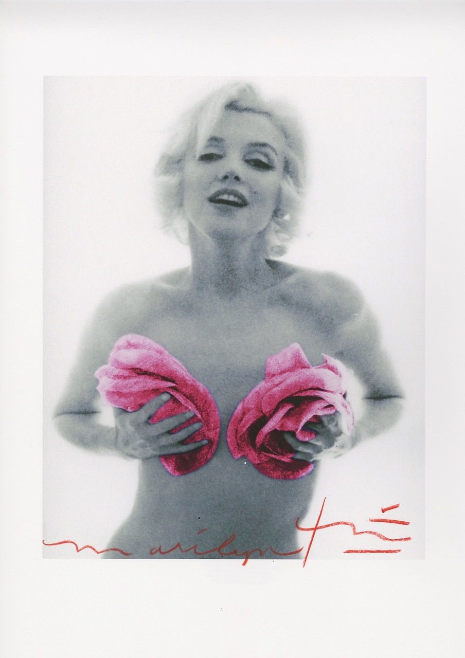 Bert STERN 伯特-斯特恩

玛丽莲-梦露经典粉红玫瑰，2011年

 

 喷墨打印

 伯特-斯特恩生前的日期和签名。(正面和背面)

 伯特-斯特&hellip;