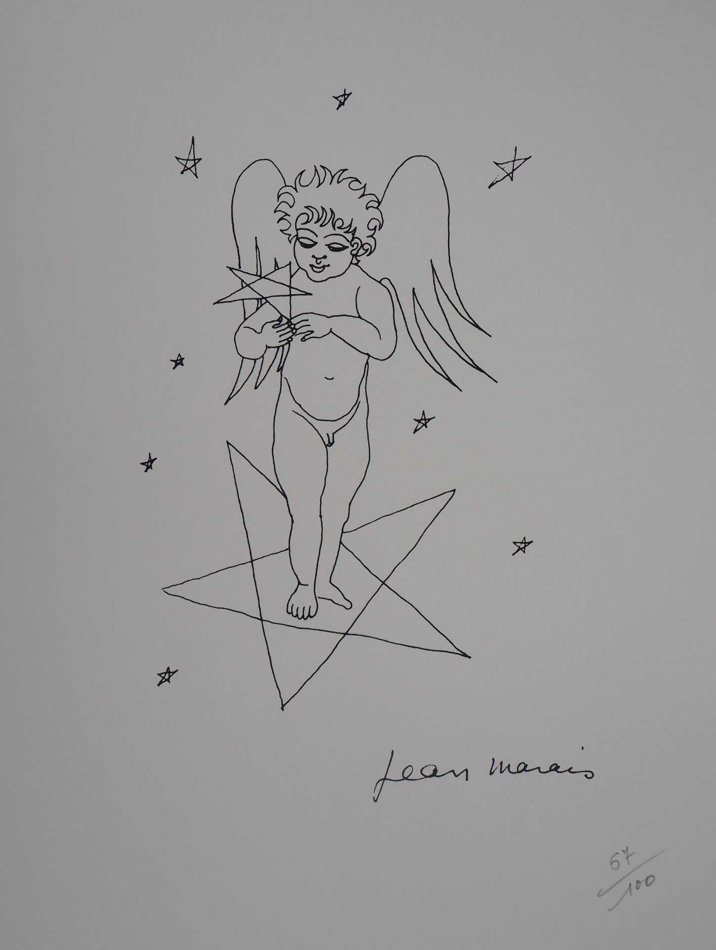 Jean MARAIS 让-马拉维 (1913 - 1998)

带着星星的天使

拱形牛皮纸上的石版画

盘中有签名，背面有印章（见照片）。

有编号/100&hellip;