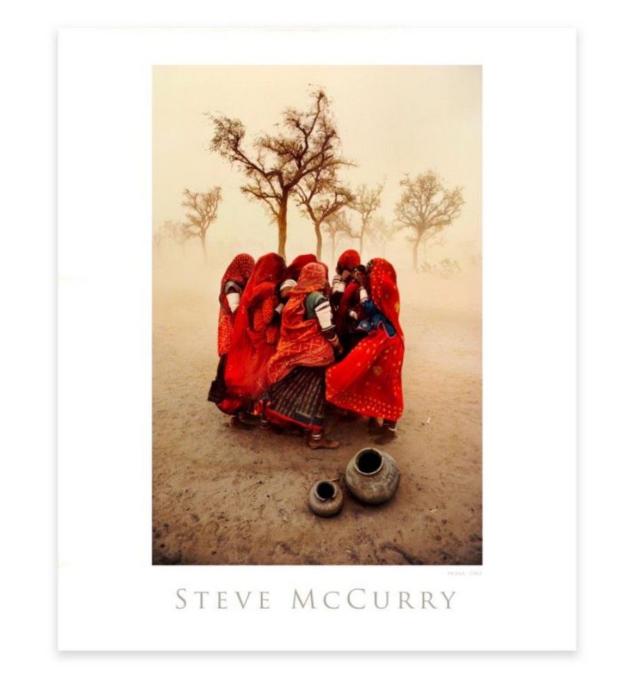 Steve McCurry Steve McCurry

沙尘暴

打印在海报纸上

尺寸：约61 x 51厘米

20×24英寸





我们的承运人将负责&hellip;